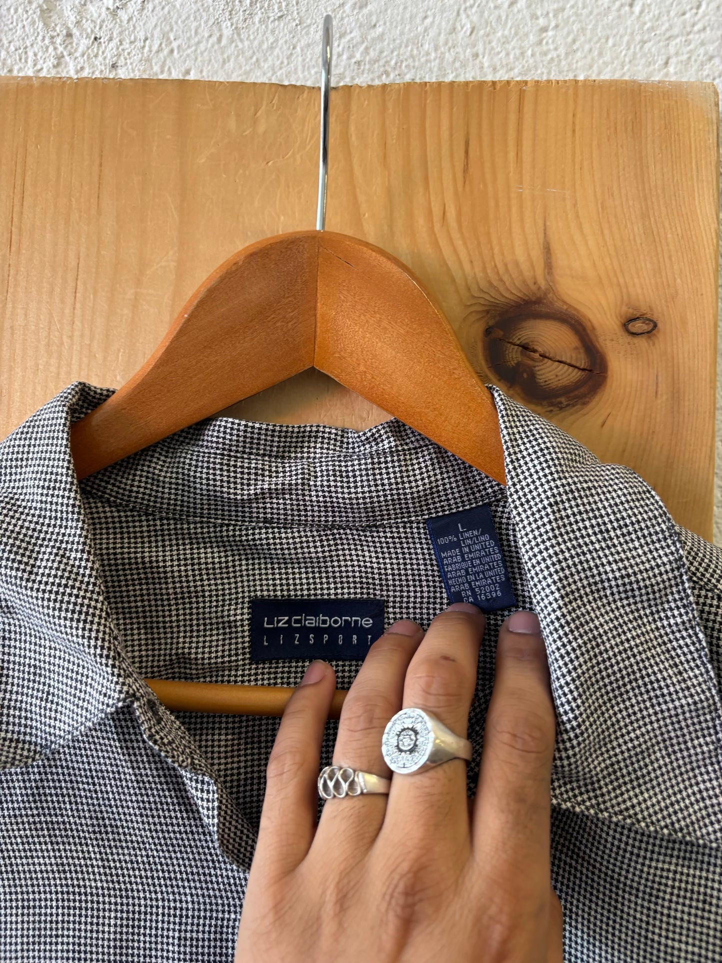 Linen Houndstooth Button Up : L