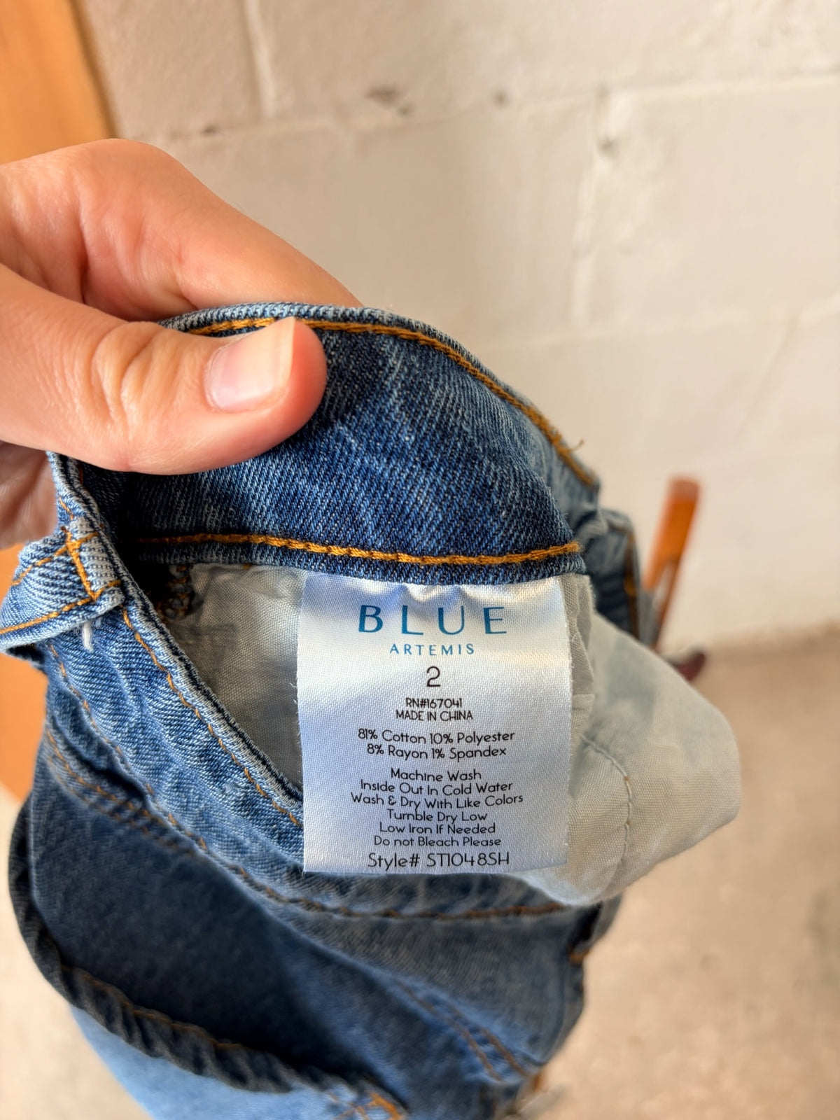 Button Detailed Jeans : 2