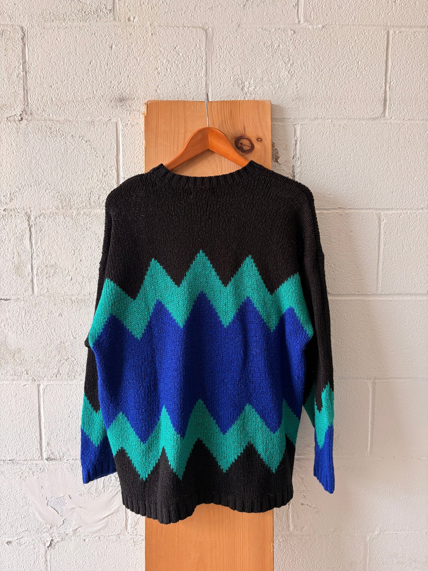 Vtg Black & Blue Patterned Sweater : L