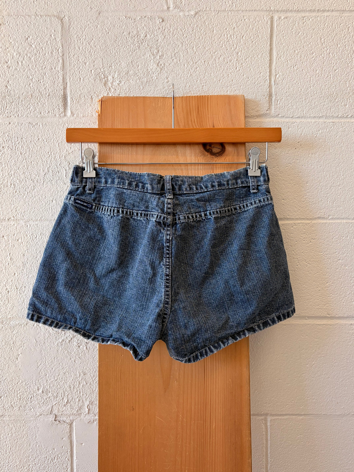 Vtg Low Rise Jordache Buckle Shorts : 7/8