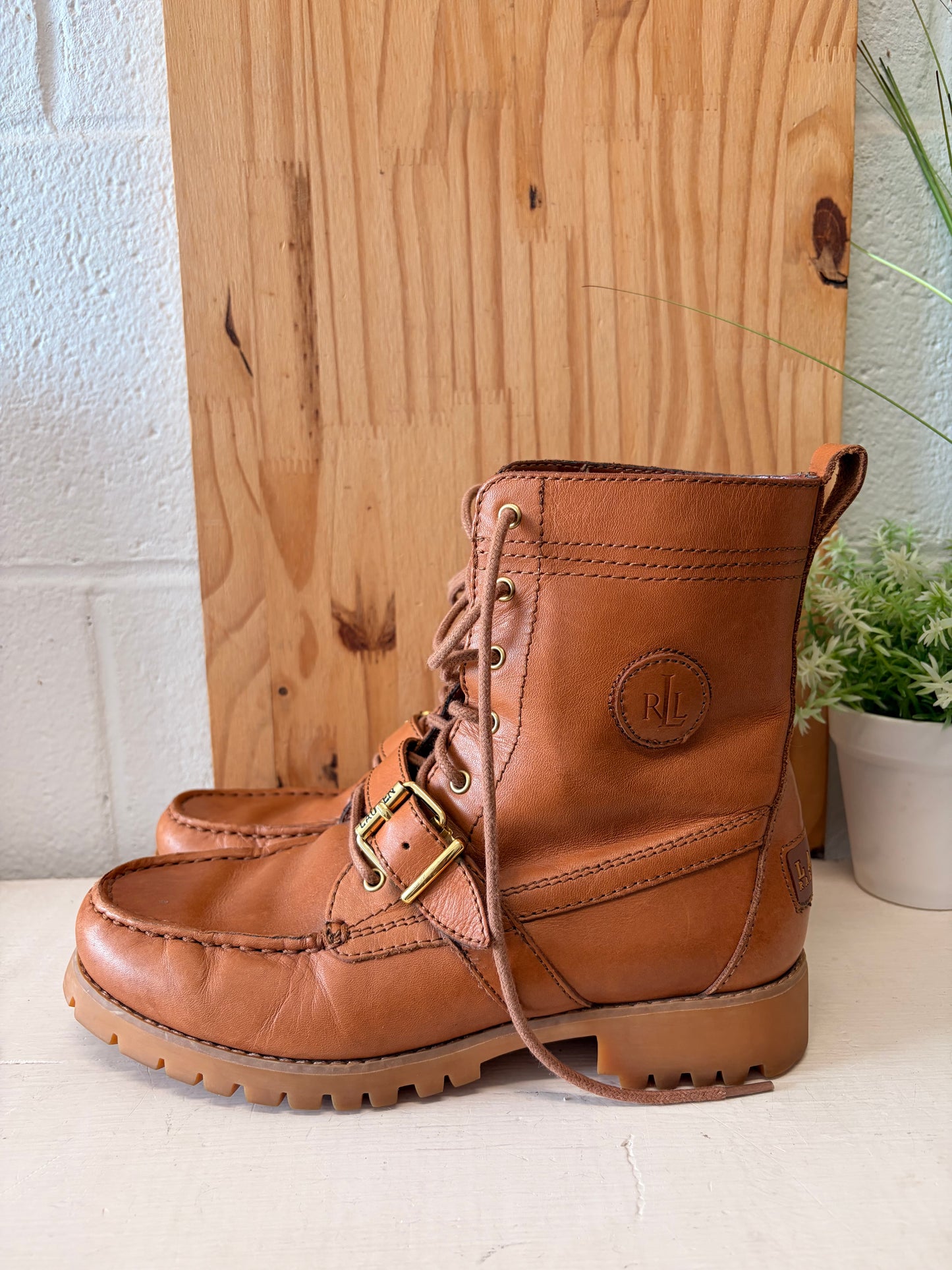 Brown Ralph Lauren Boots : Size 7.5