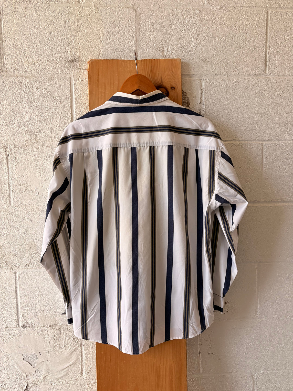 Blue & White Striped Button Down : L