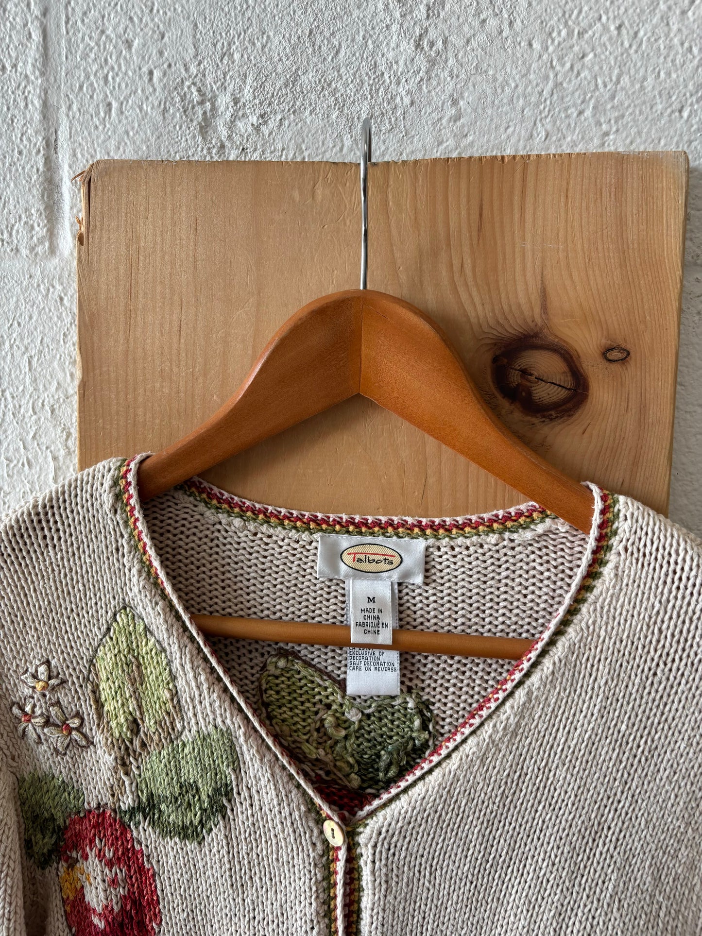 Vtg Embroidered Fruit Cardigan : M