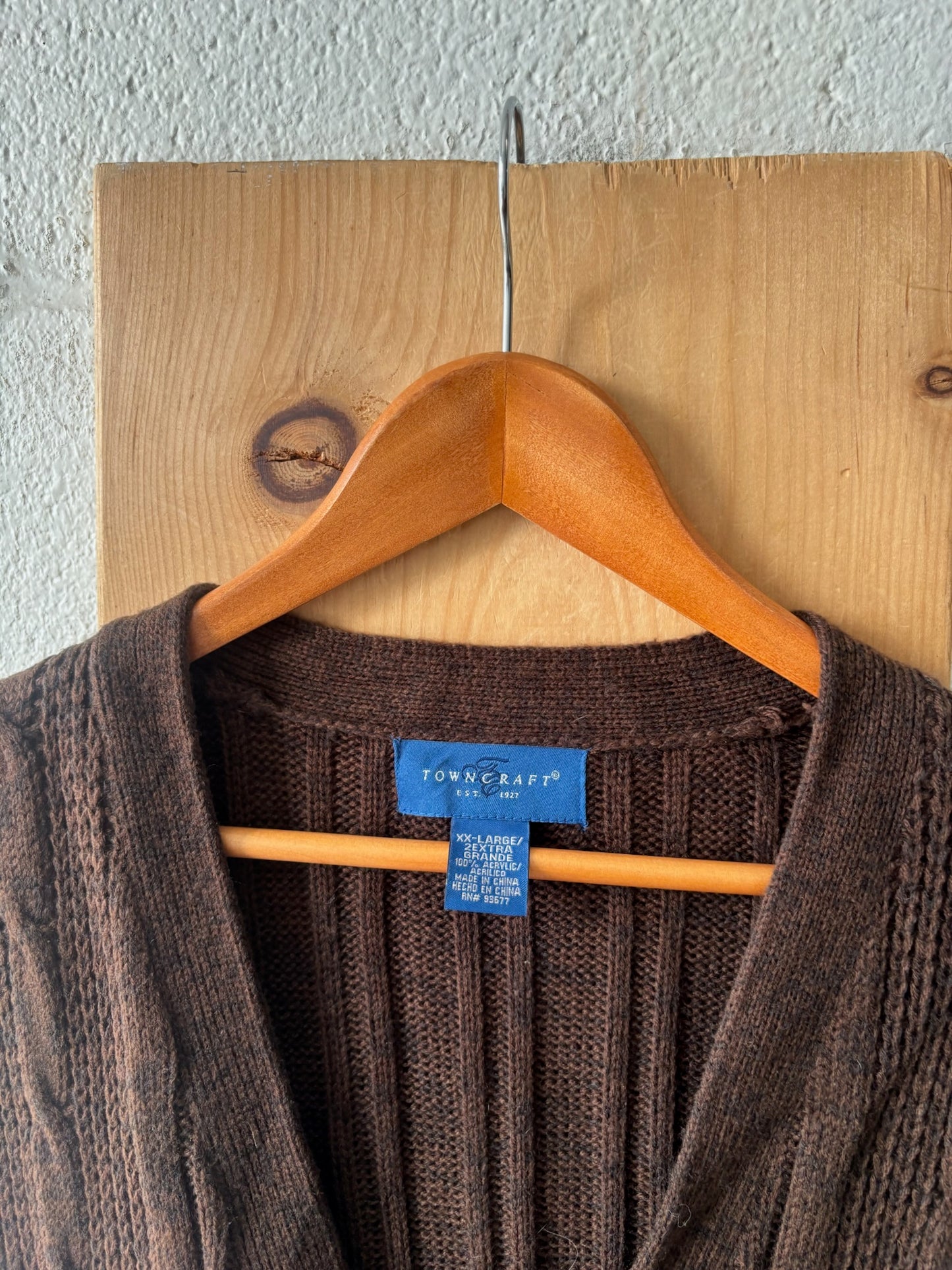 Brown Sweater Vest : XXL