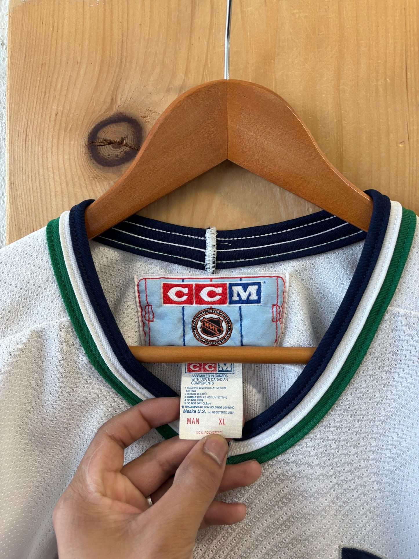 Vtg Hartford Whalers Jersey : XL