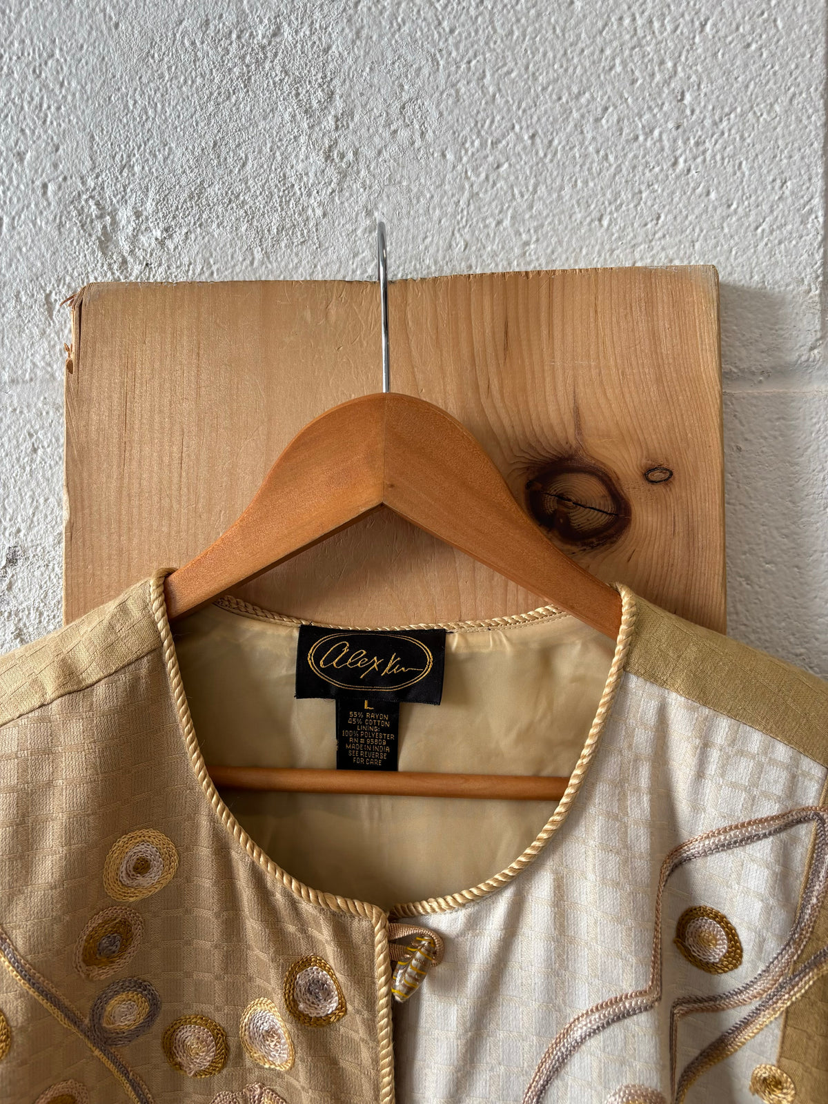 Gold & Ivory Embroidered Jacket : L