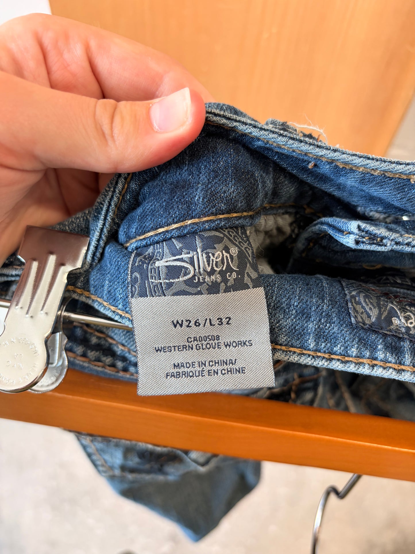 Medium Wash Silver jeans : 30”W