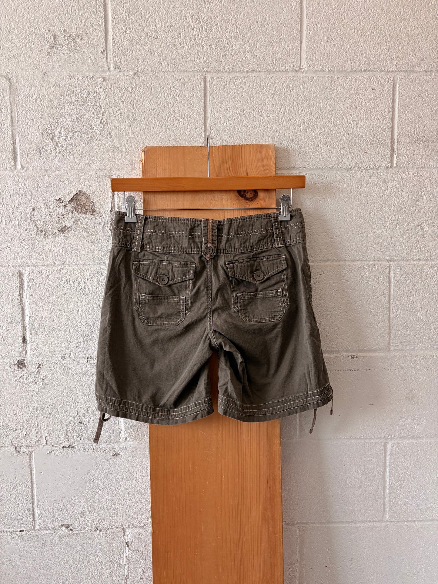 Y2K Jolt Green Cargo Shorts : 9