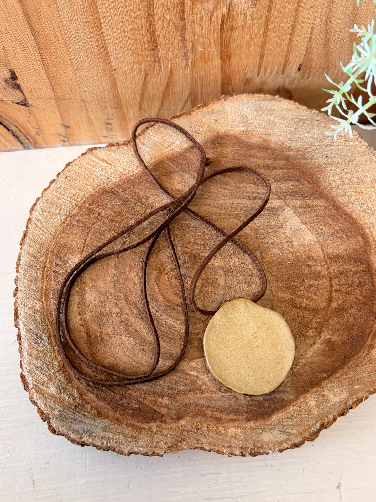 Ceramic Leaf Cord Necklace