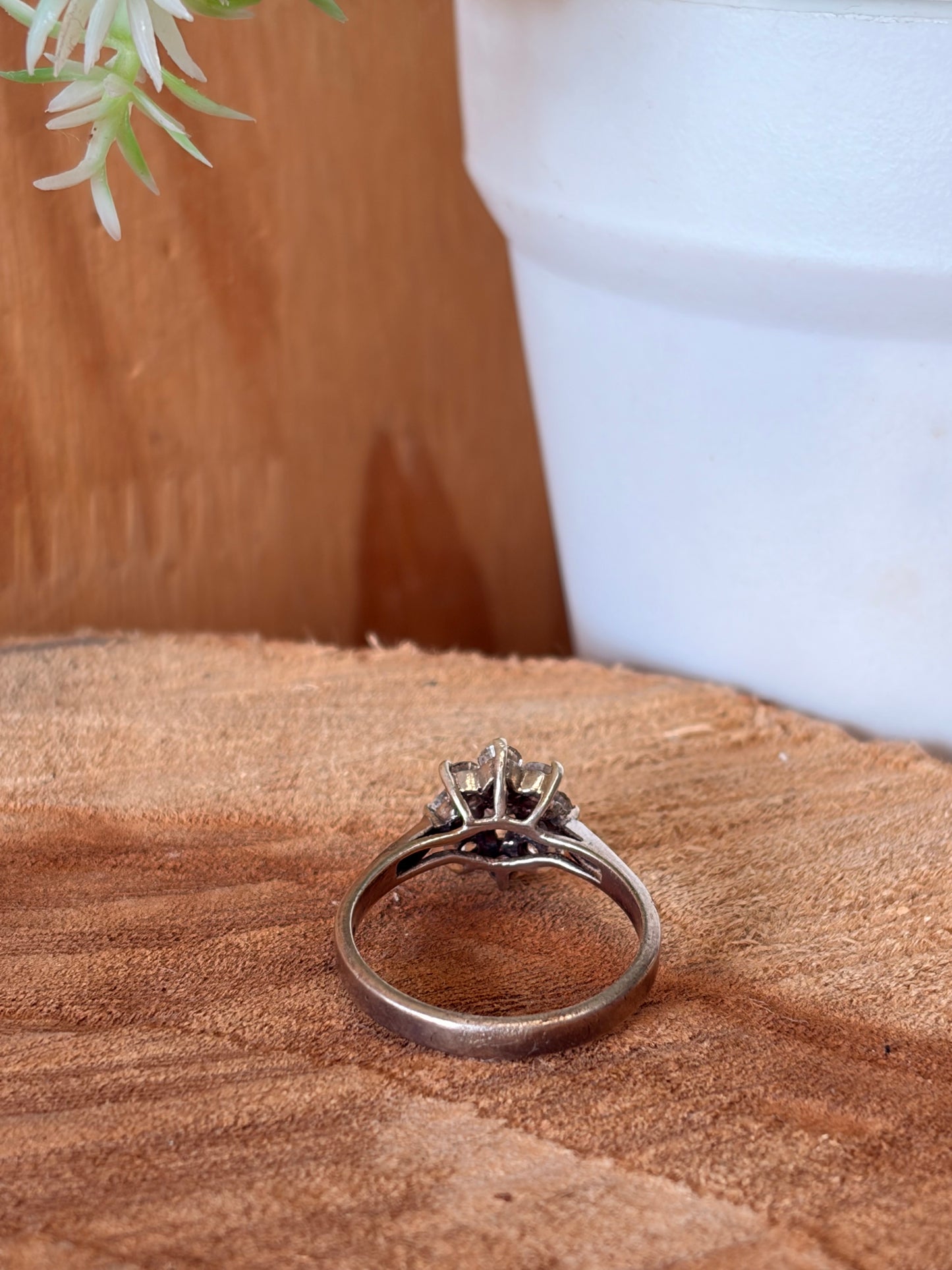 925 Silver Floral Ring : Size 6.75