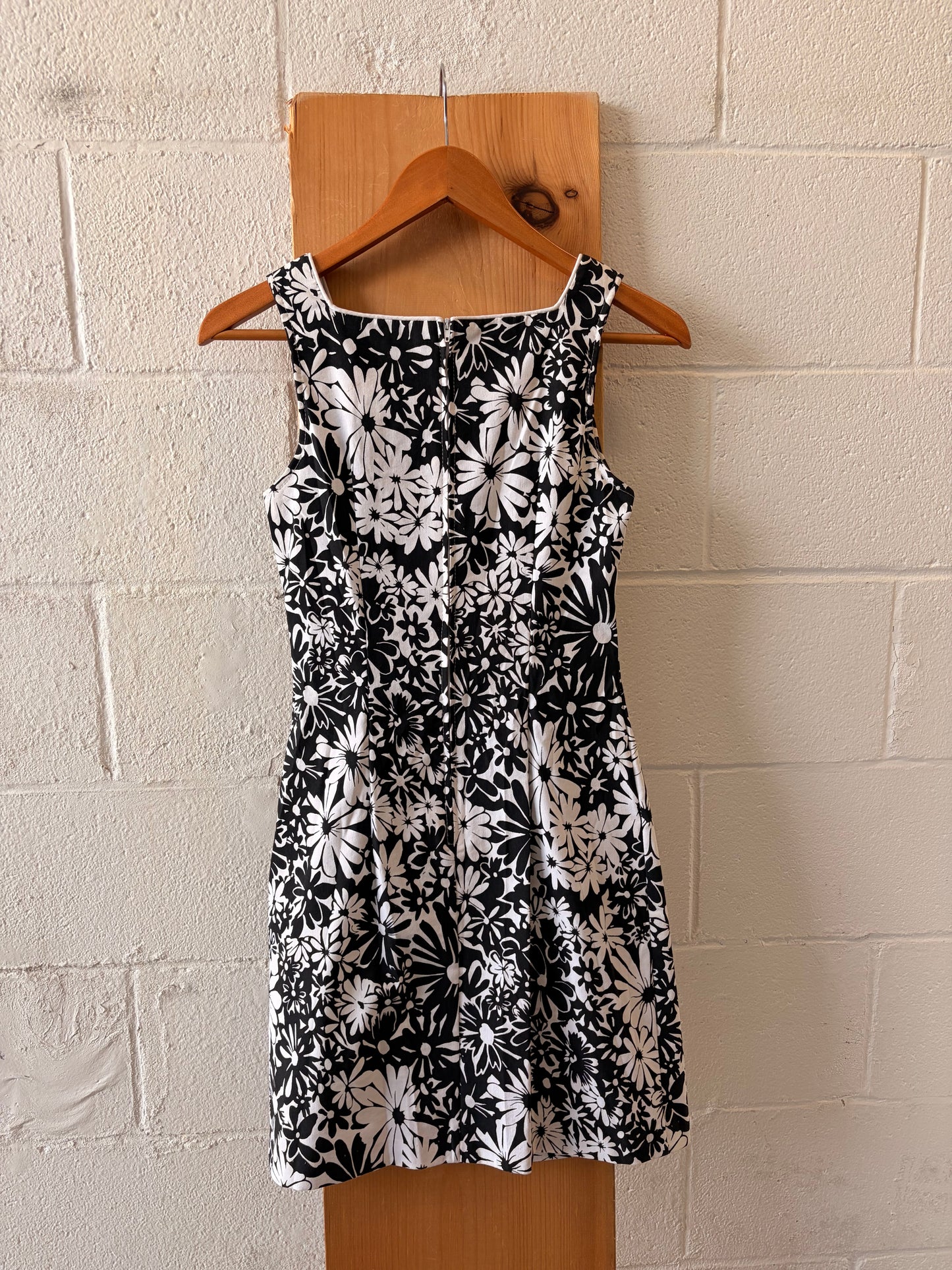 Vtg Black & White Floral Dress : 5/6