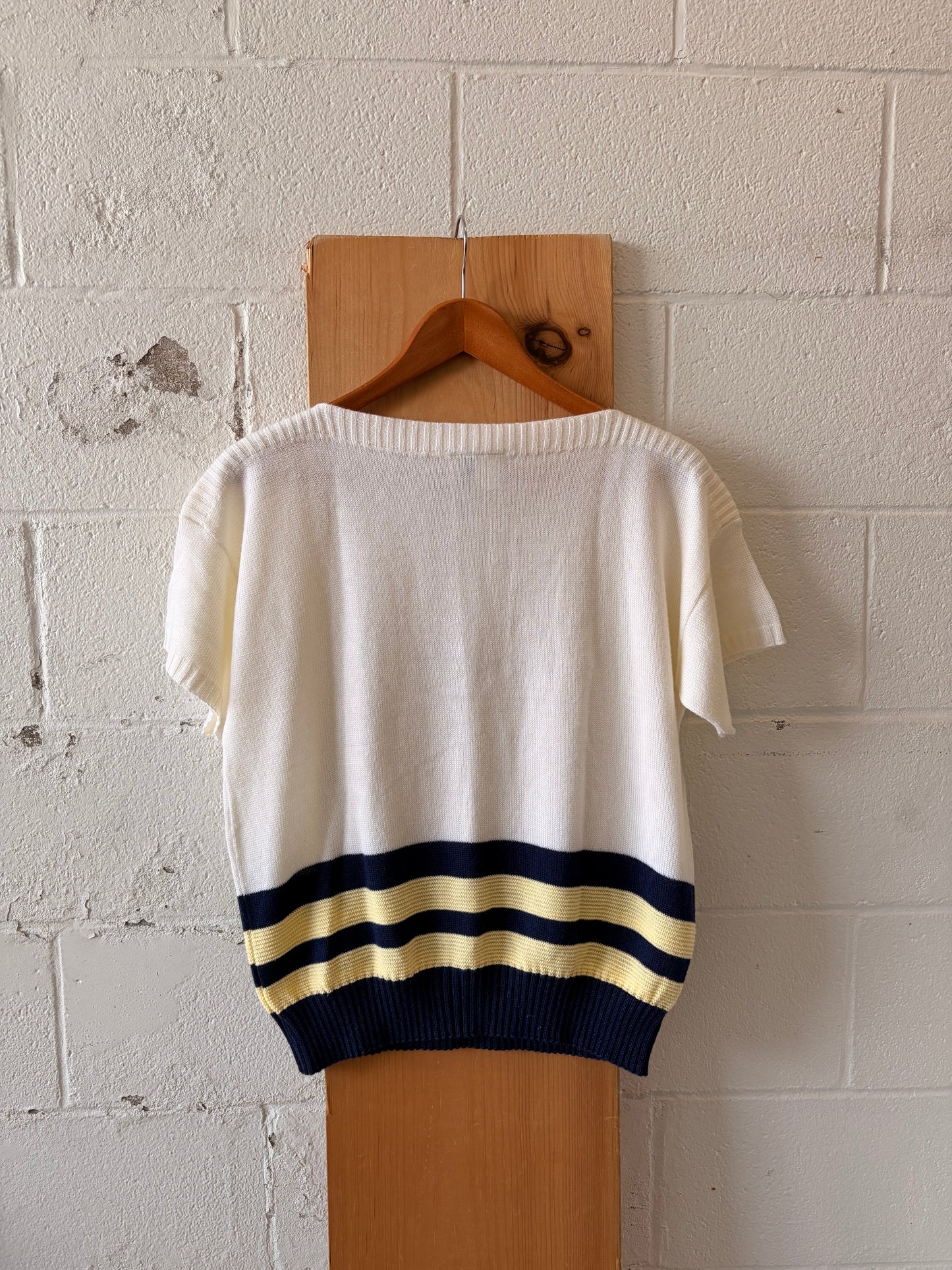 Striped Birds In Flight Sweater : M/L