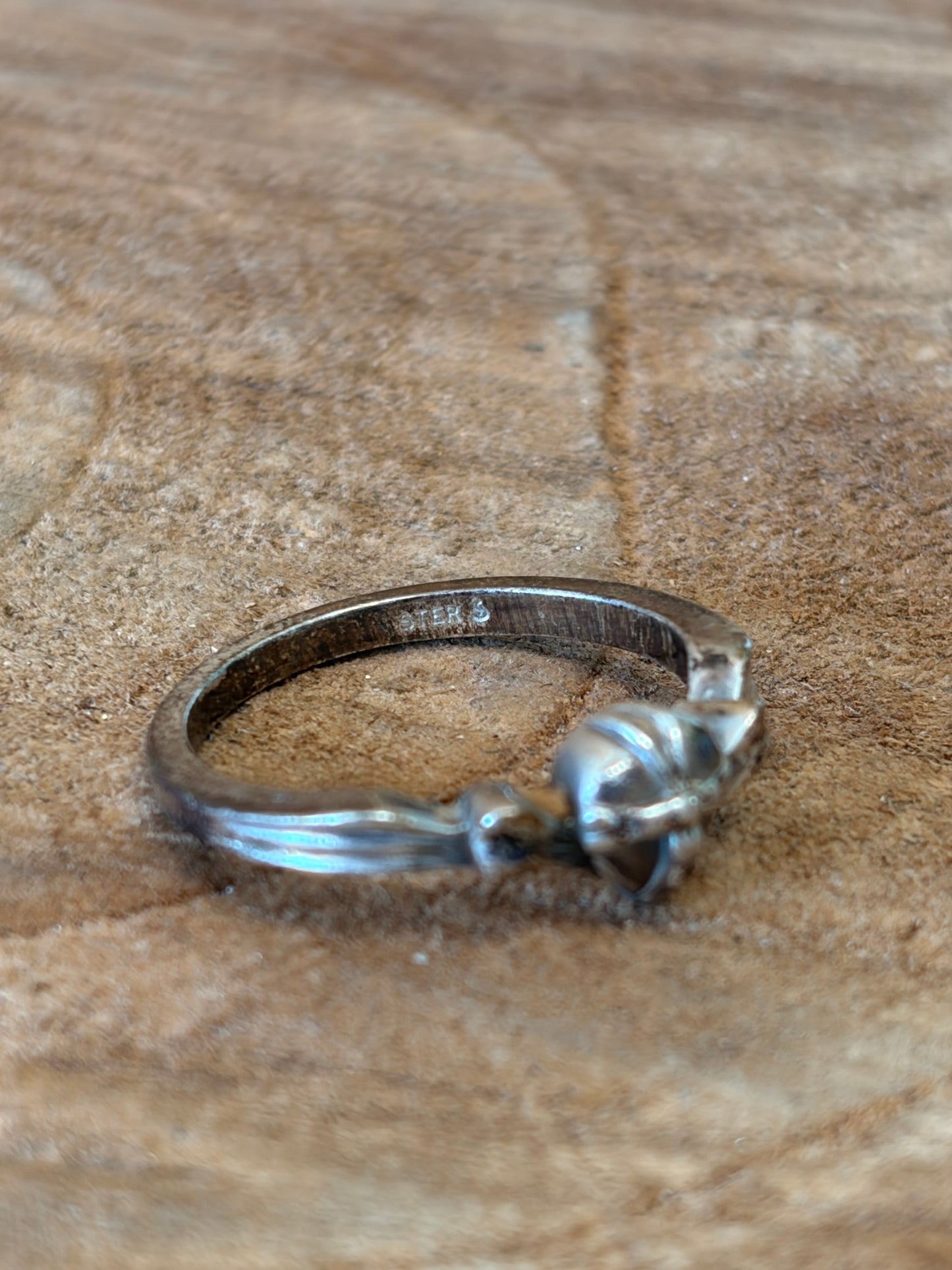 Sterling Silver Wrapped Heart Ring : Size 5.75