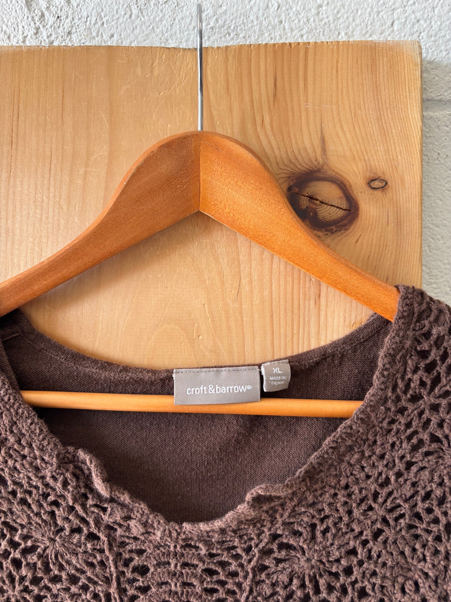 Brown Crochet Long Sleeve : XL