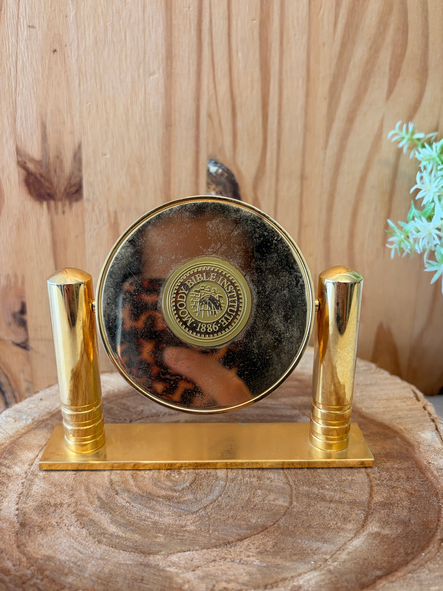 Decorative Gold Tone Tabletop Clock (Local Pick Up Only - As Is)