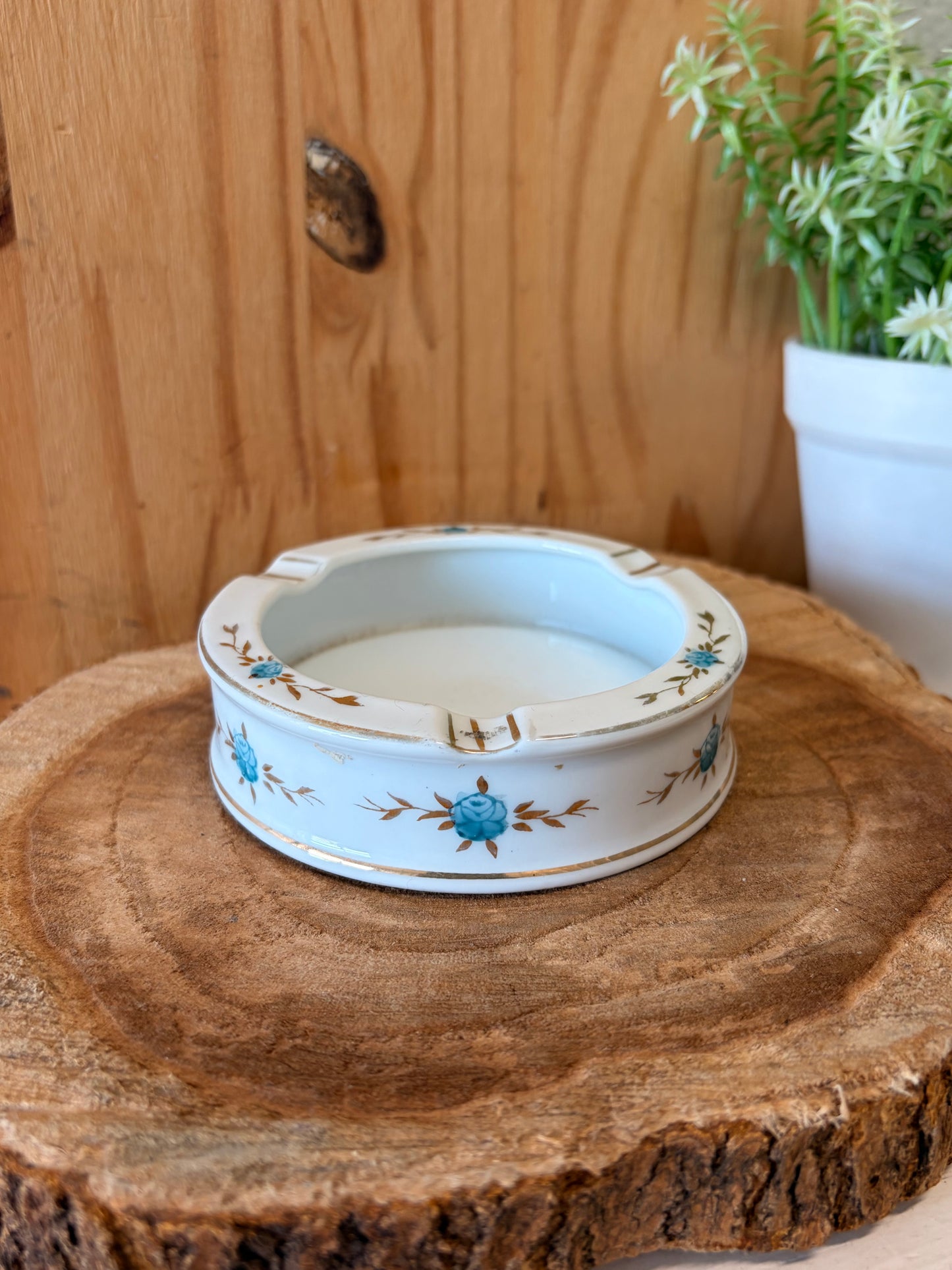 Vtg Blue Floral Ash Tray (Local Pick Up Only)
