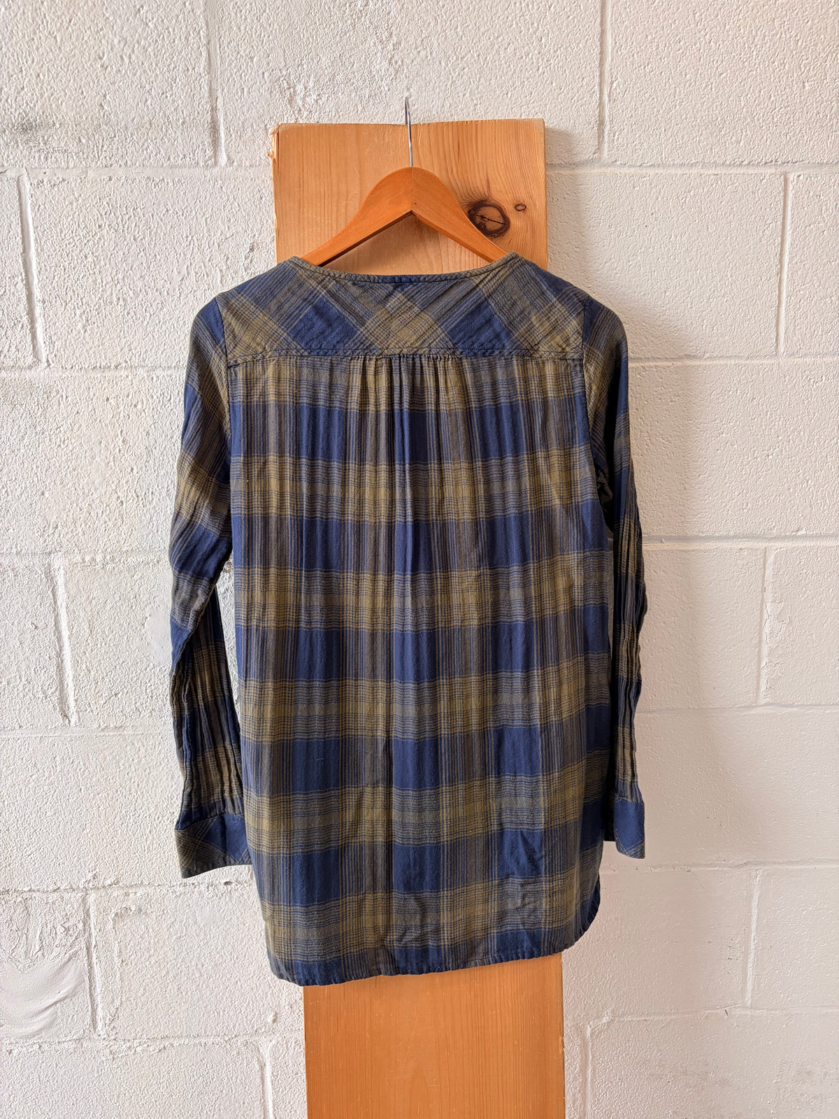 Embroidered Plaid Long Sleeve Top : M