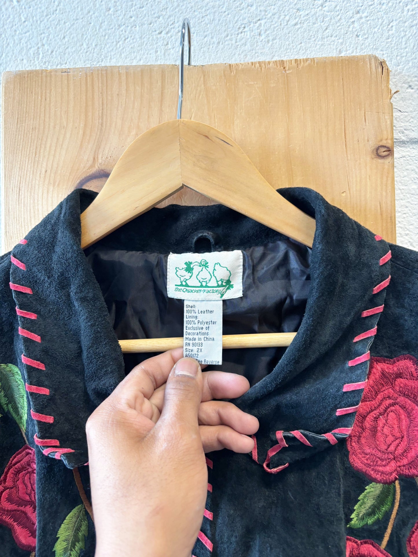 Vtg Suede Rose Coat : 2XL