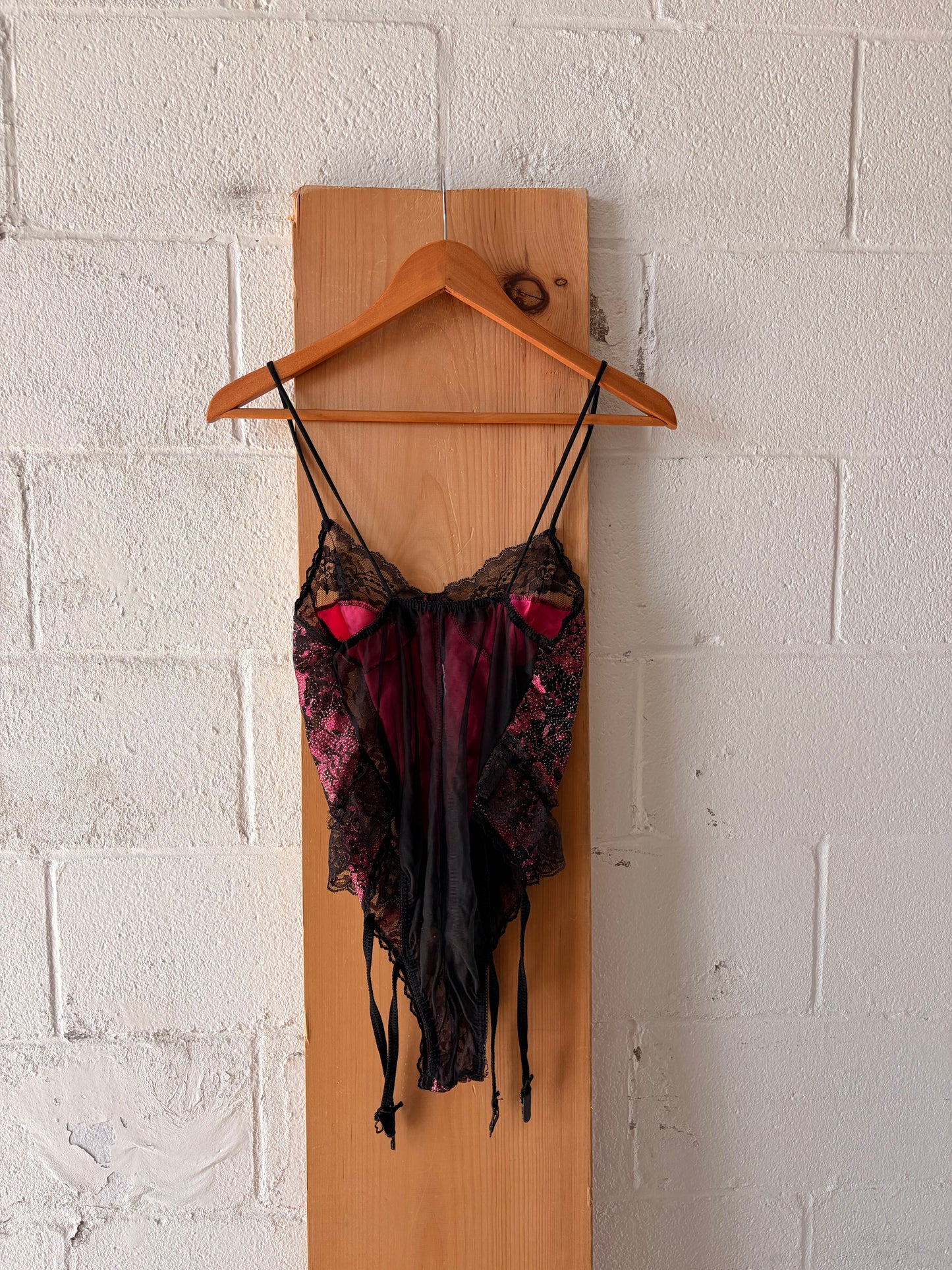 Vtg Pink & Black Lace Bodysuit : S