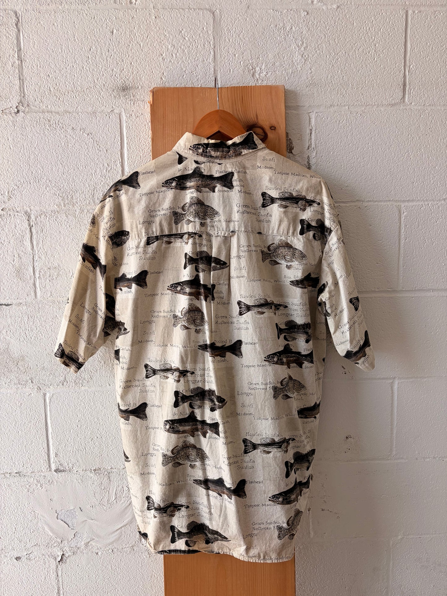 Vtg Columbia Fish Patterned Button Down : XL
