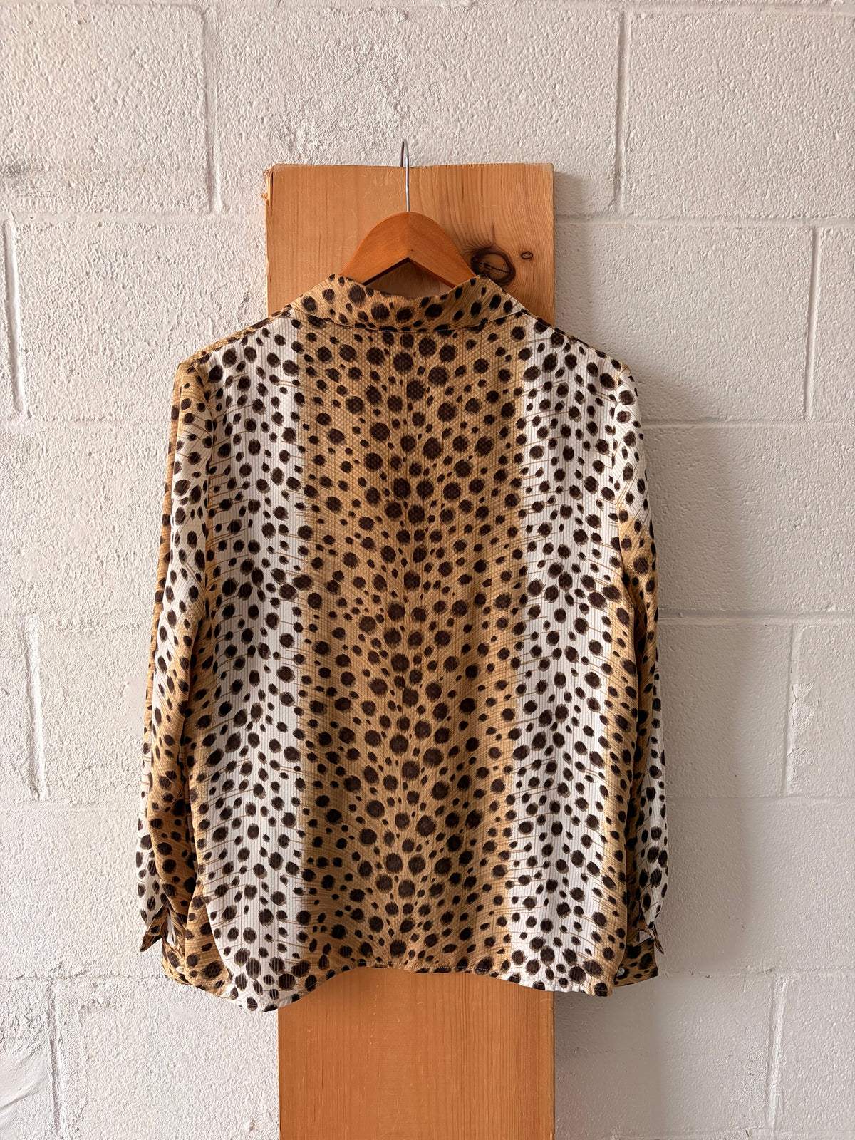 Spotted Button Up Blouse : M/L