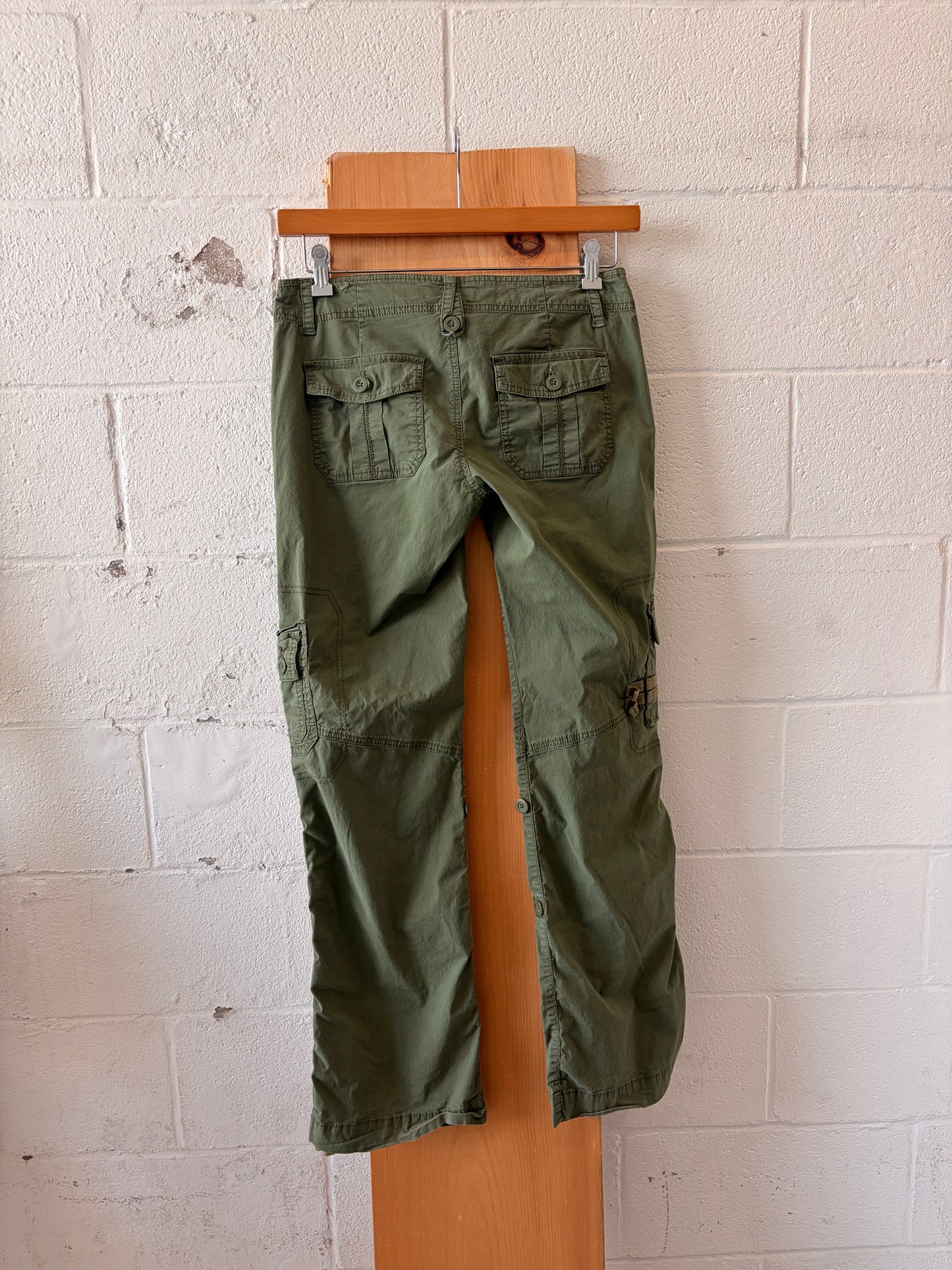 Green Old Navy Cargo Pants : 8