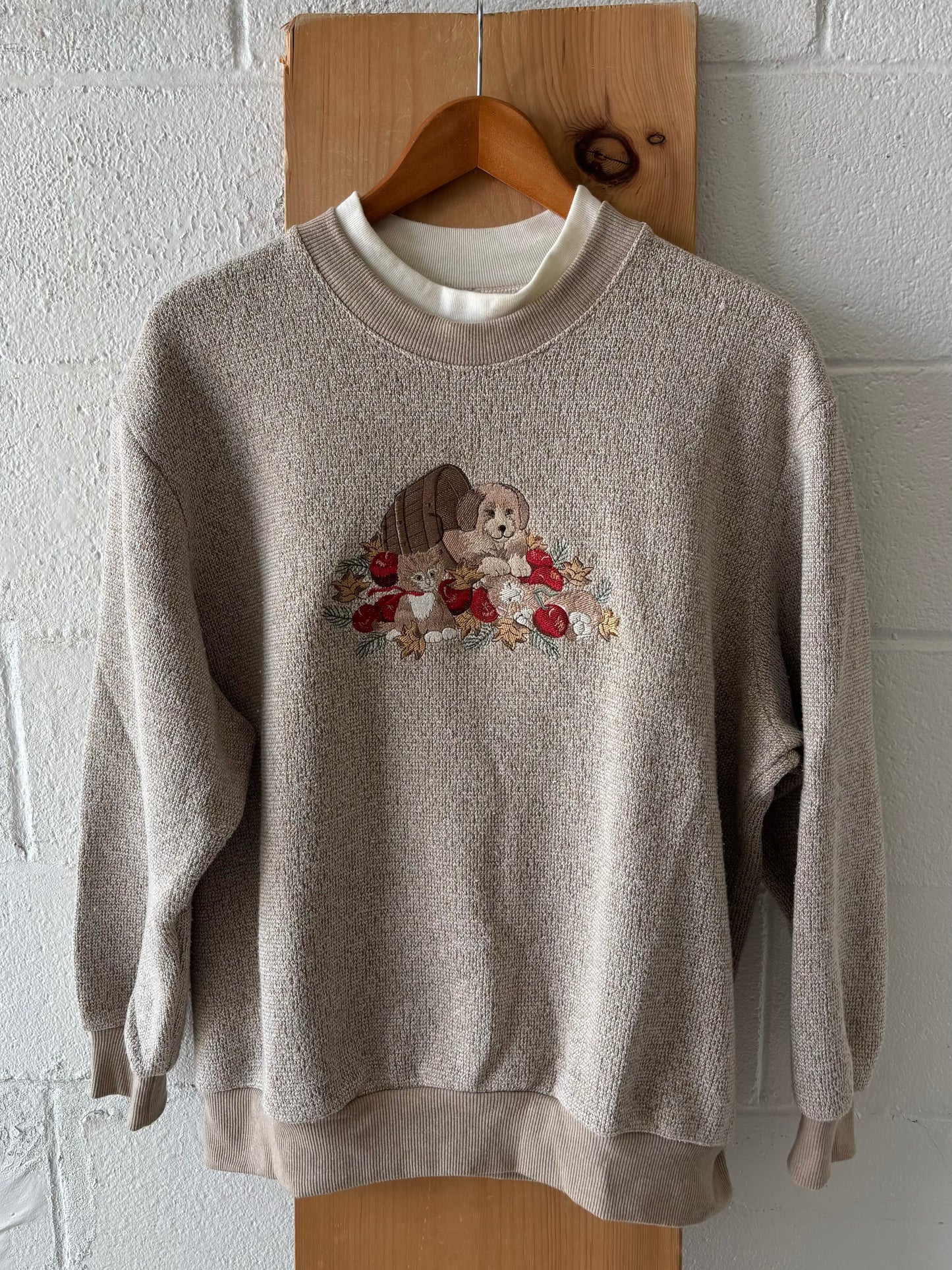 Embroidered Kitten & Puppy Crew : M