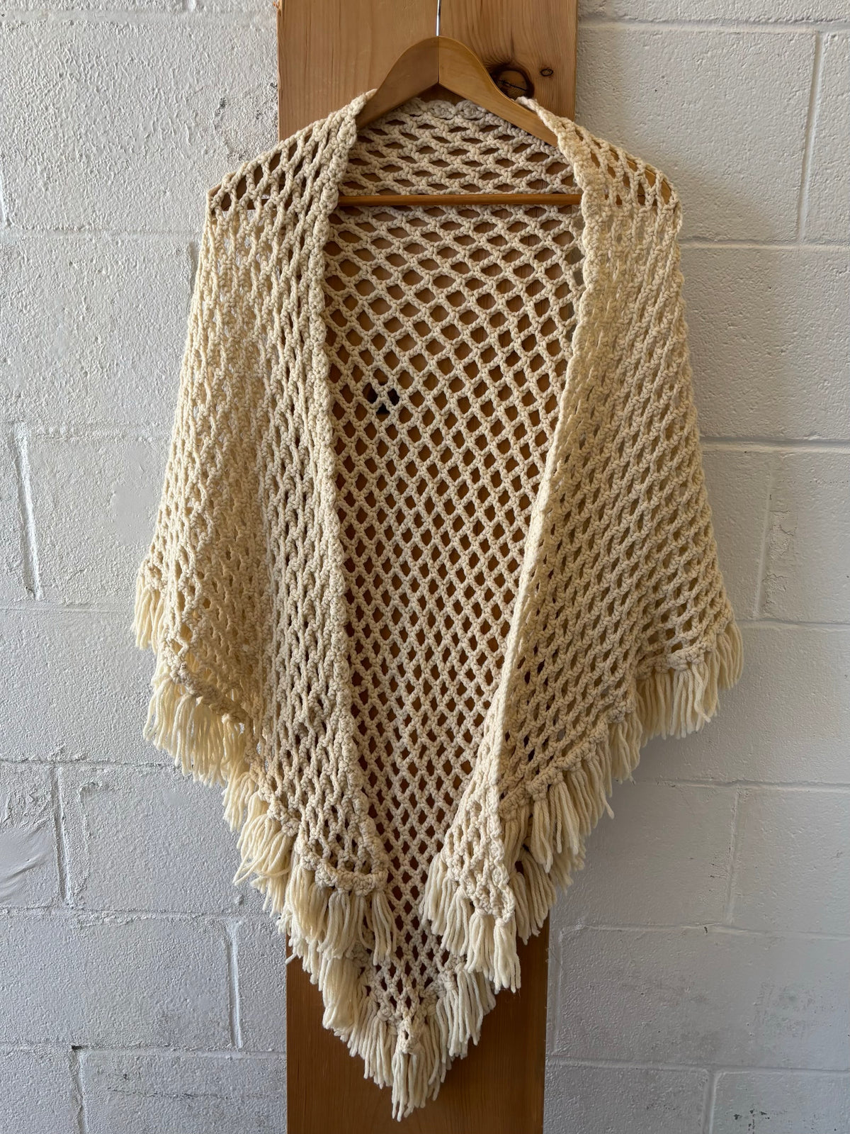 Crochet Knit Fringed Shawl : OS
