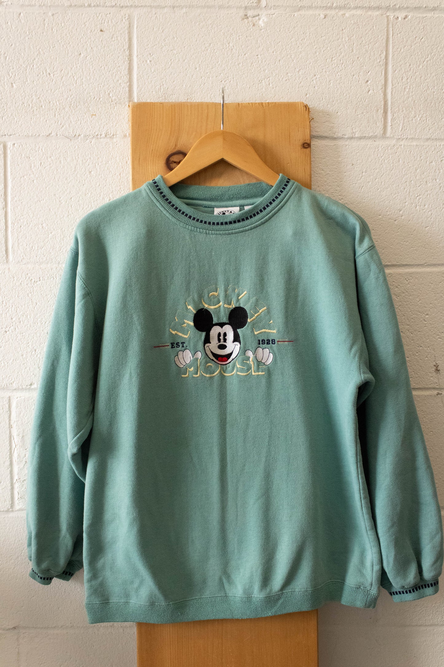 Vtg Embroidered Mickey Mouse Crew : M