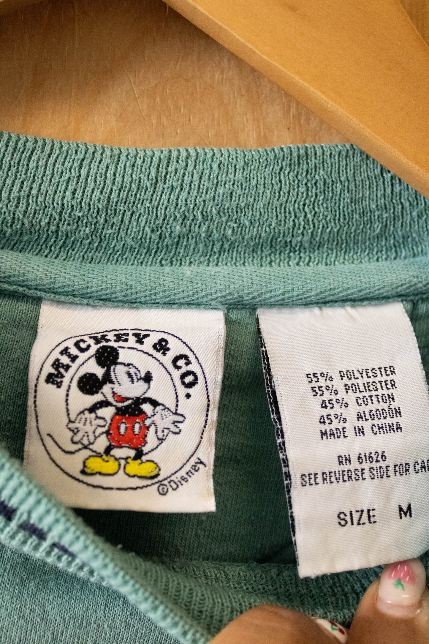 Vtg Embroidered Mickey Mouse Crew : M