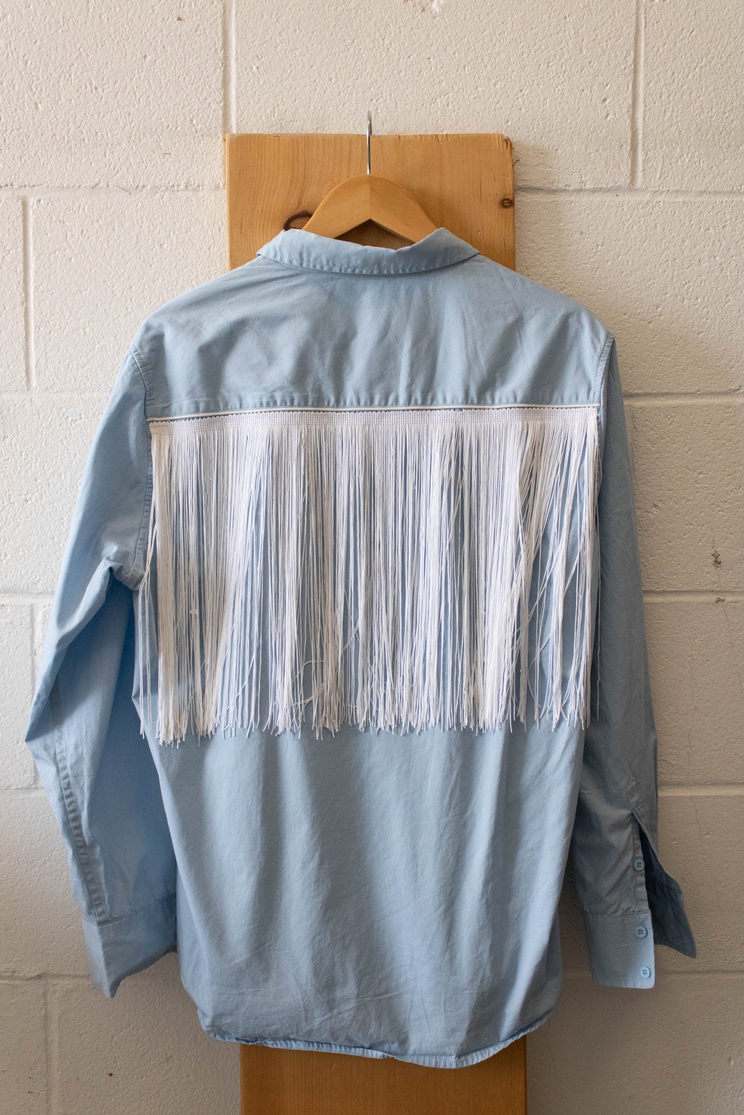 Blue Embroidered Button Up : L