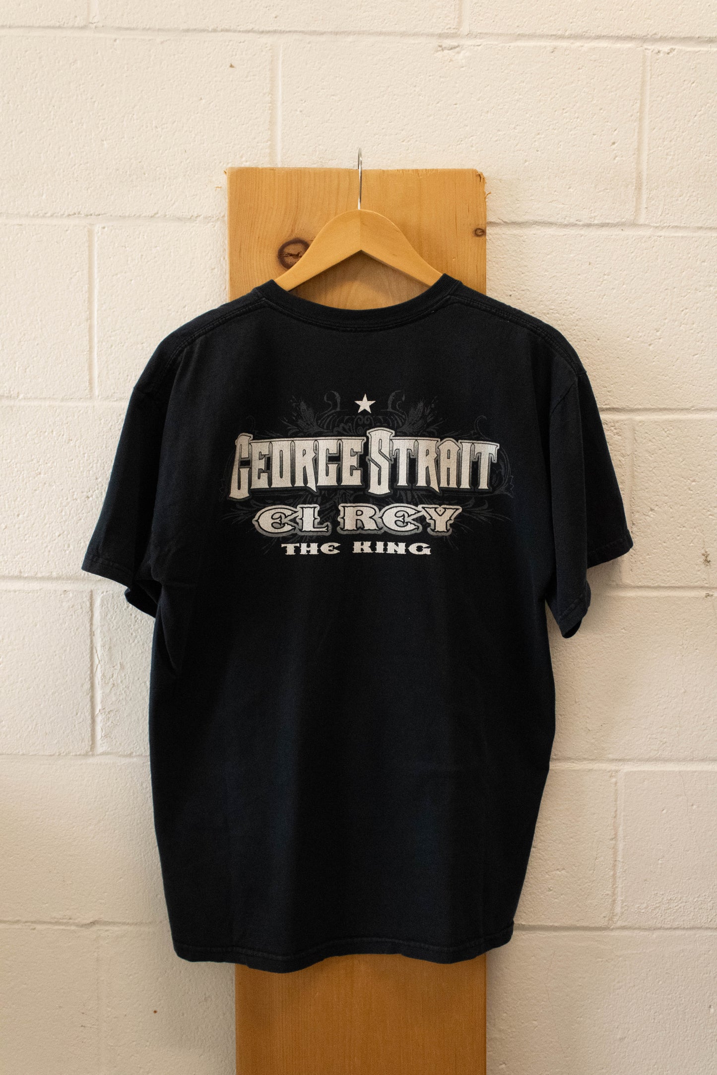 George Strait El Rey Tee : M