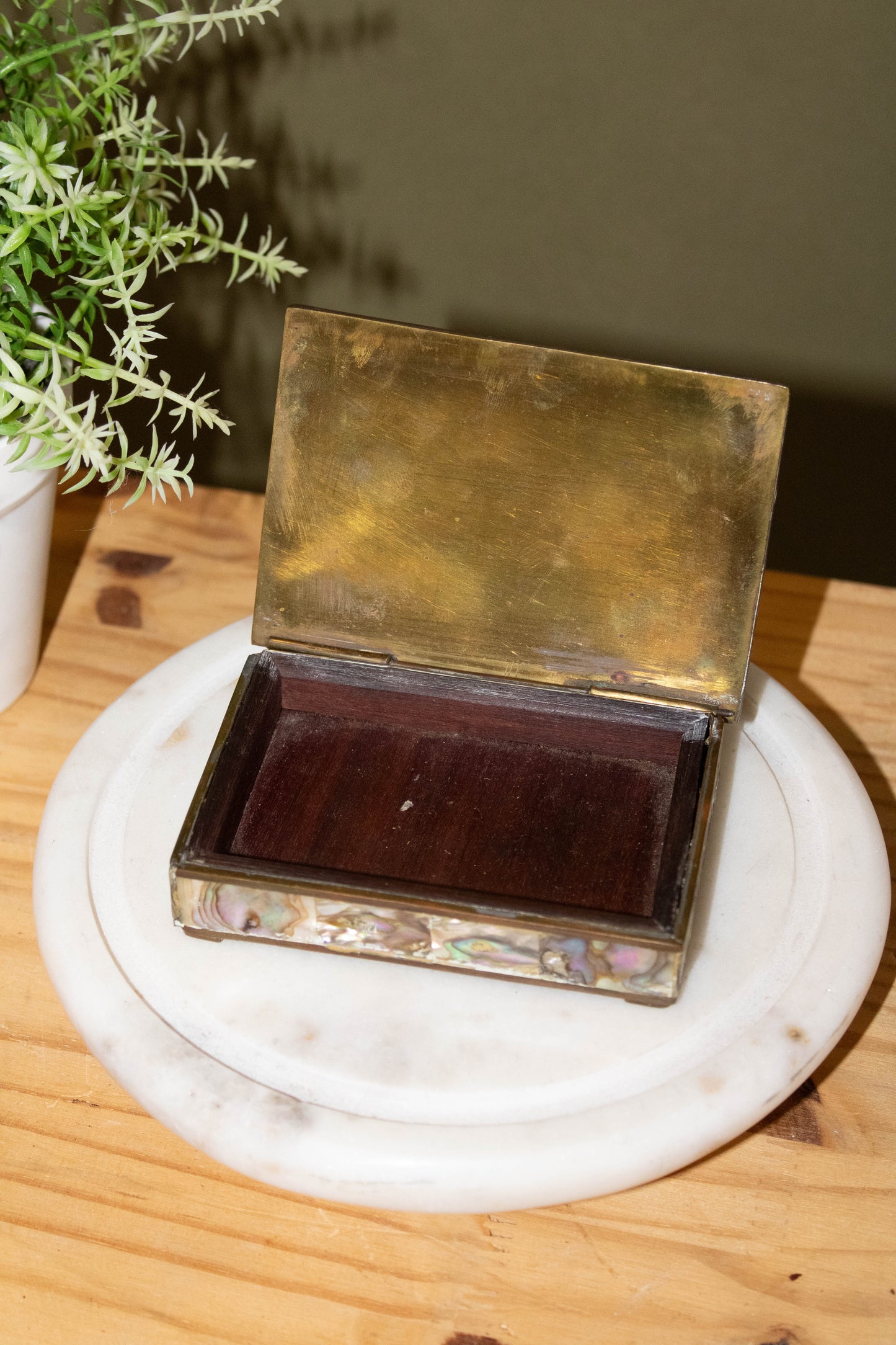 Vtg Small Mexican Abalone Silver Box