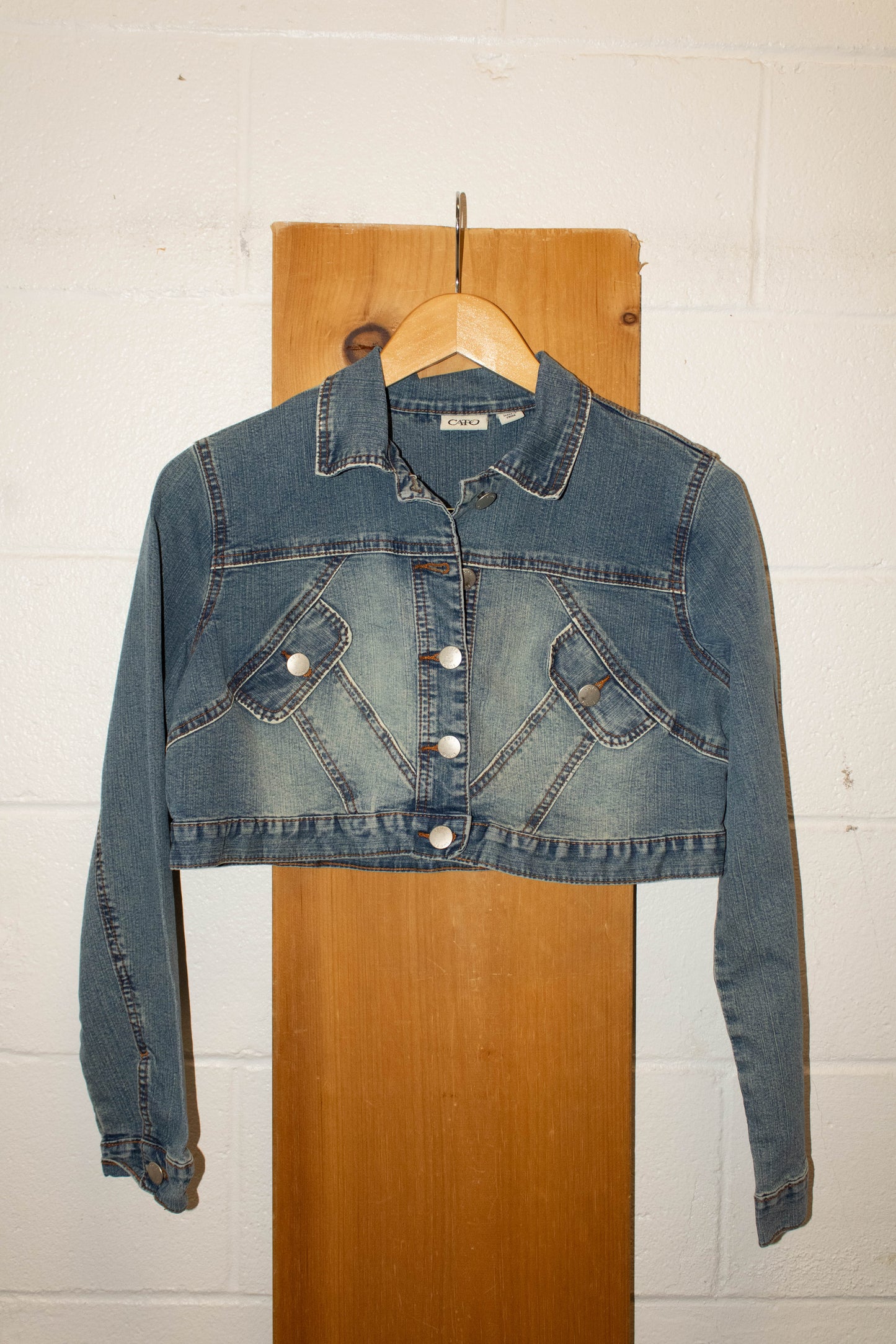Vtg Cropped Denim Jacket : M