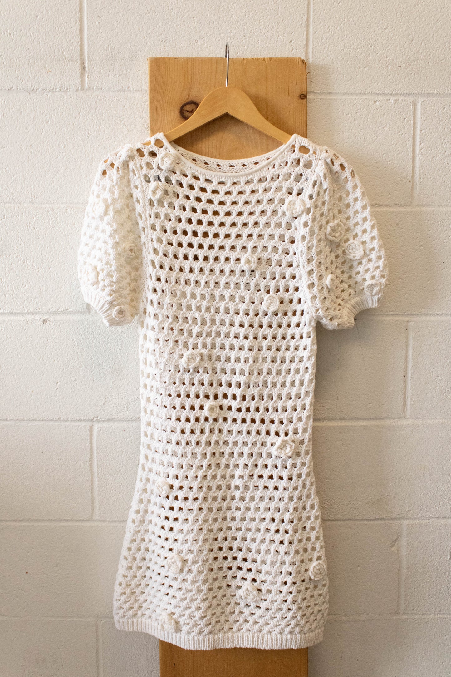 White Crochet Dress : S
