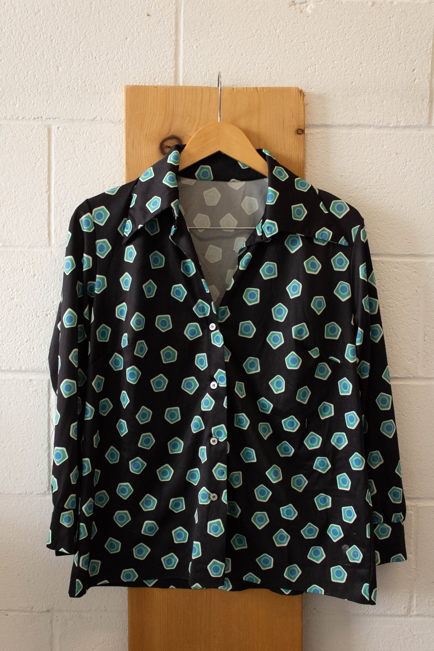 Vtg Black and Teal Dotted Button Up : M