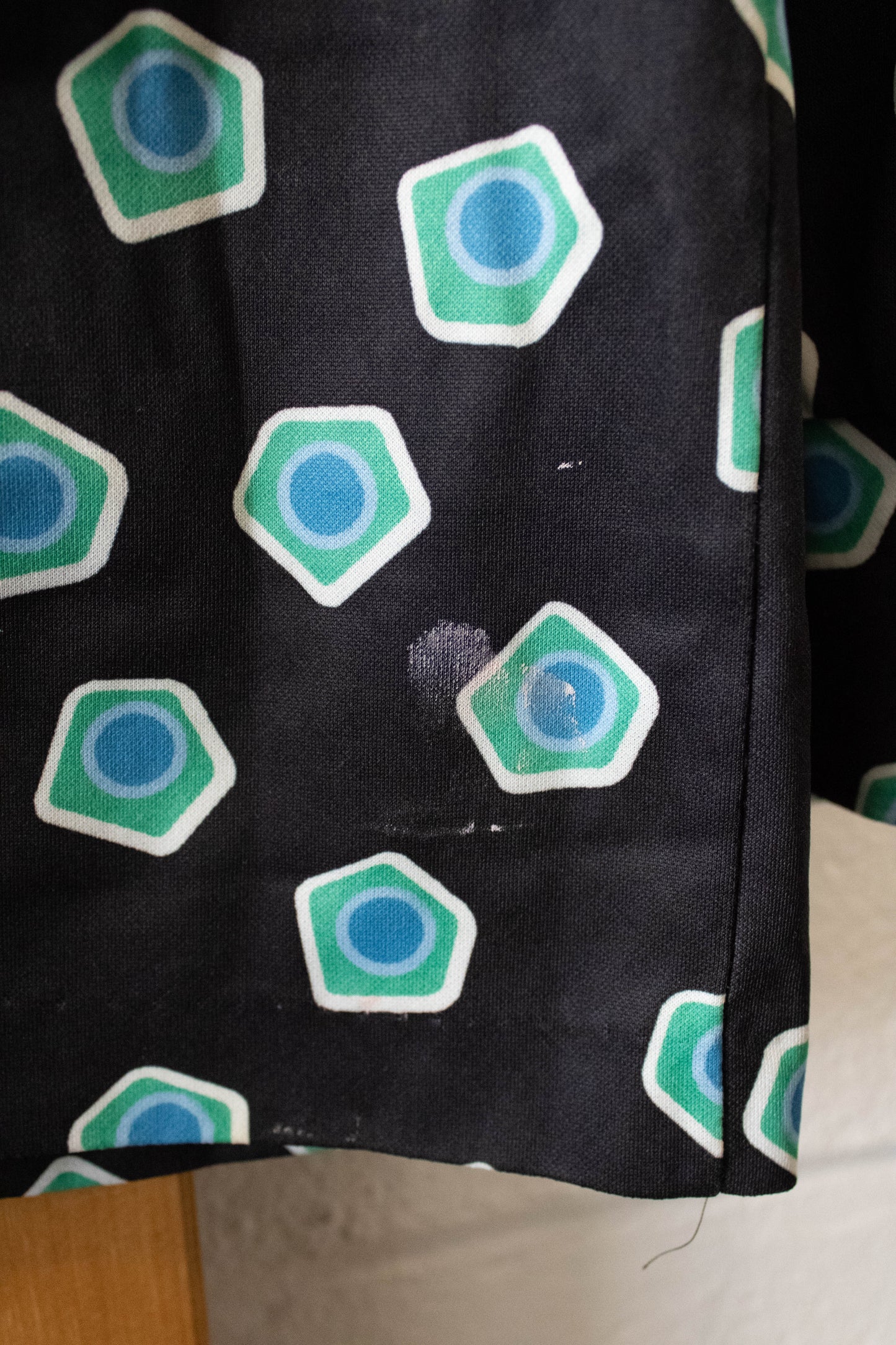 Vtg Black and Teal Dotted Button Up : M