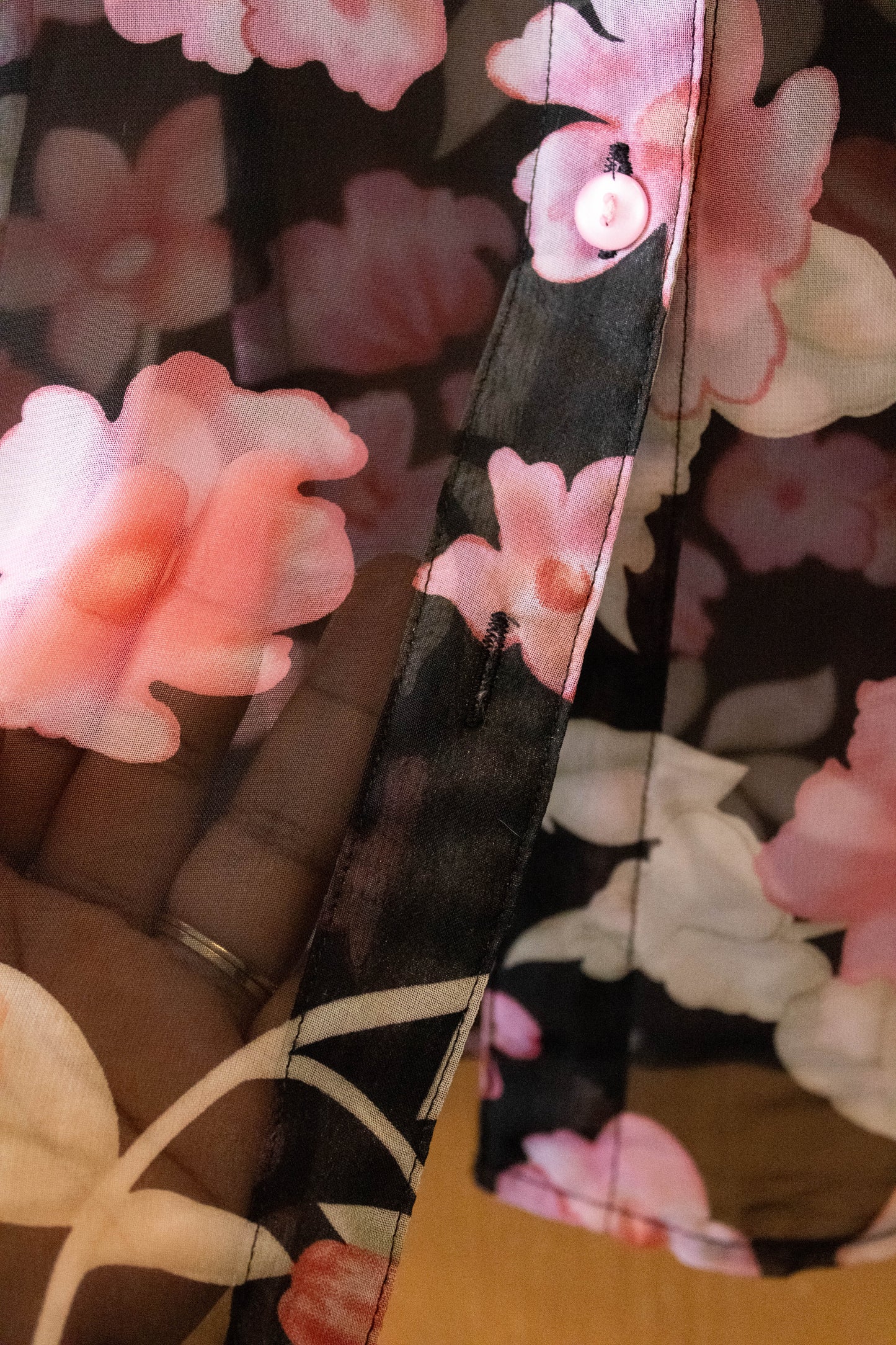 Sheer Floral Button Up : M