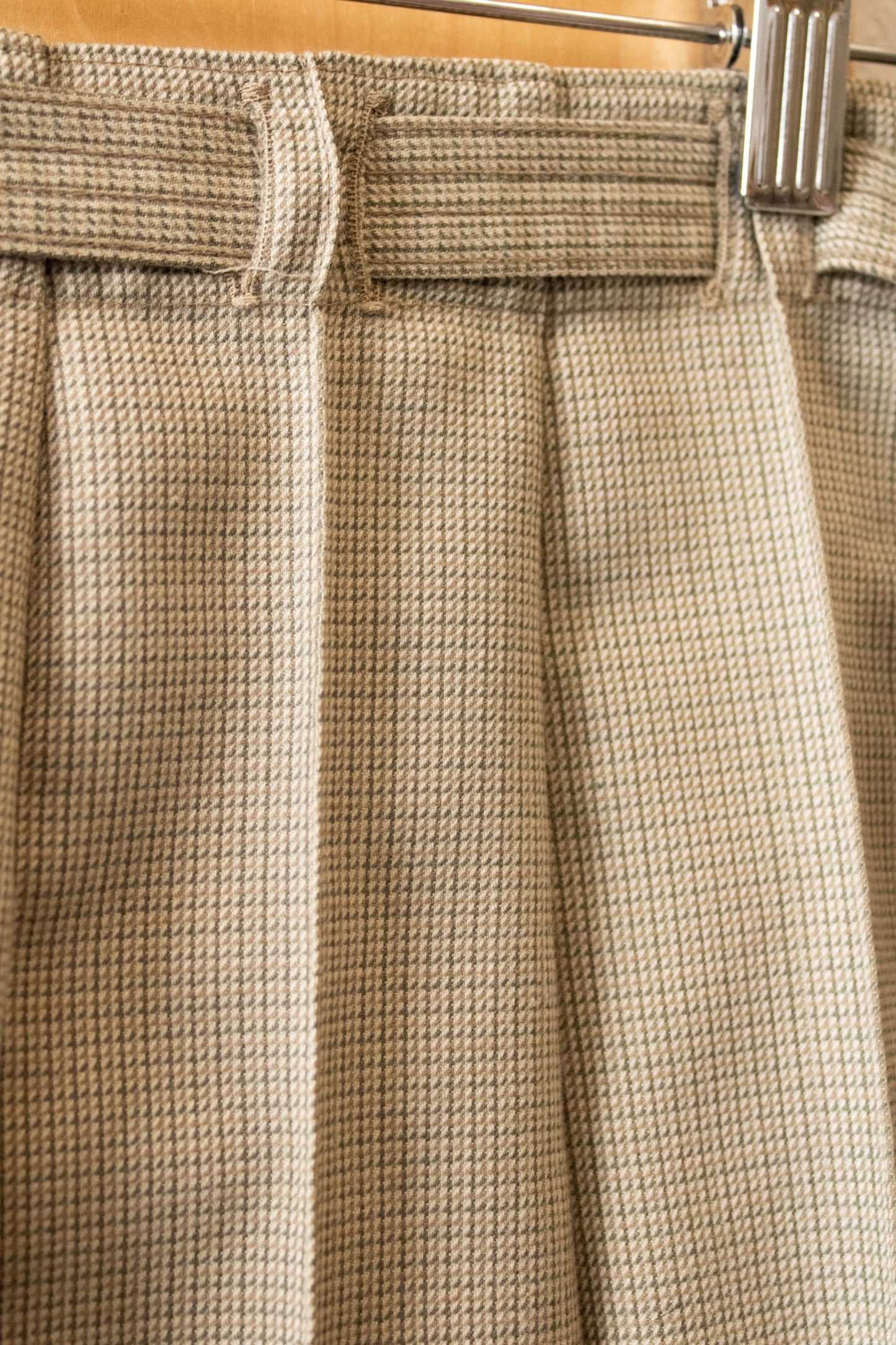 Vtg Pleated Midi Skirt : 28