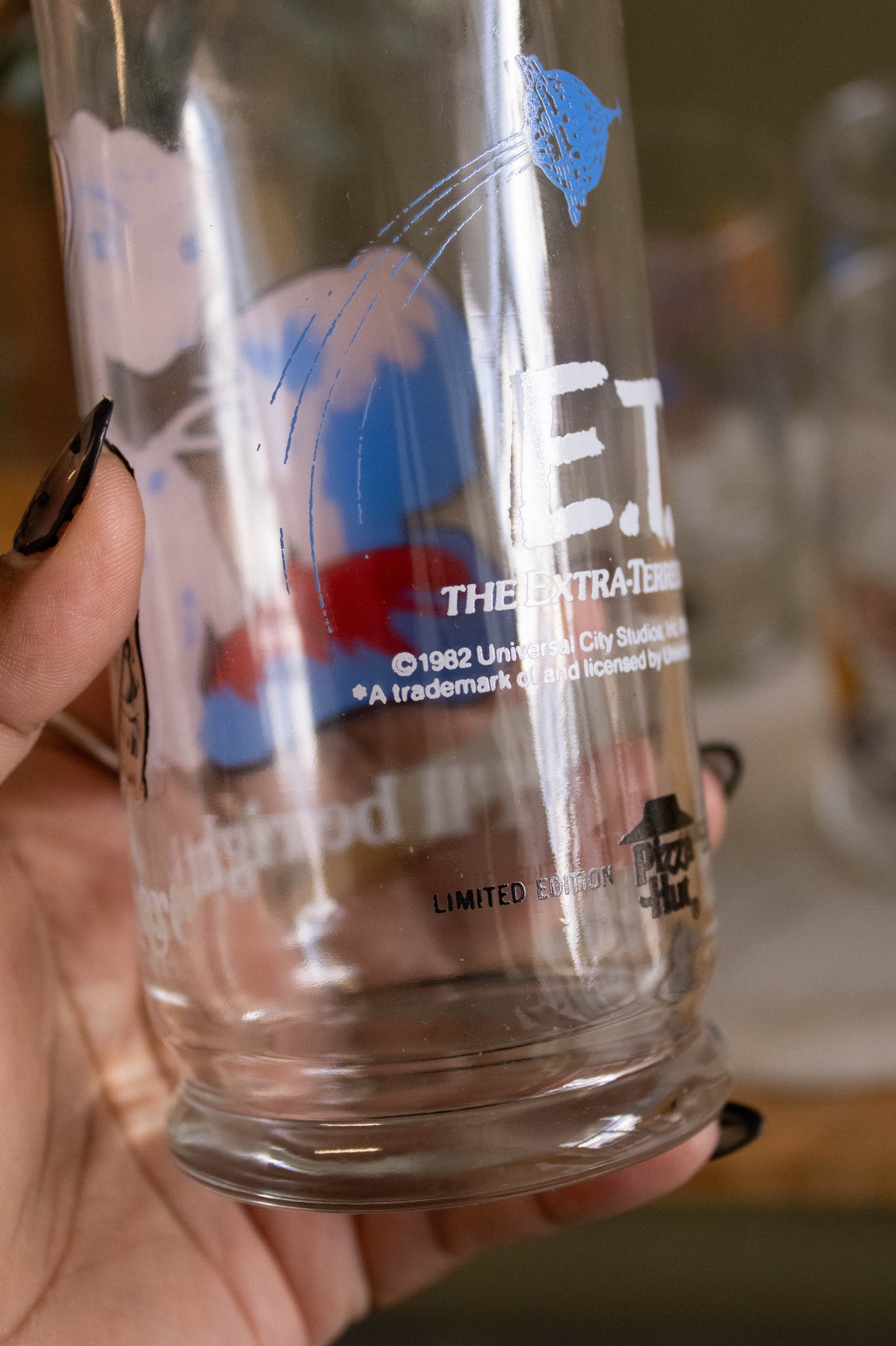 Vtg Set of 4 ET Collectors Glasses (Local Pick Up Only)