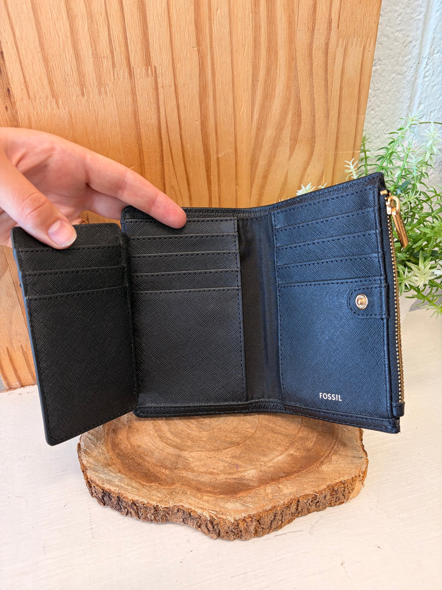 Black Fossil Emery Wallet