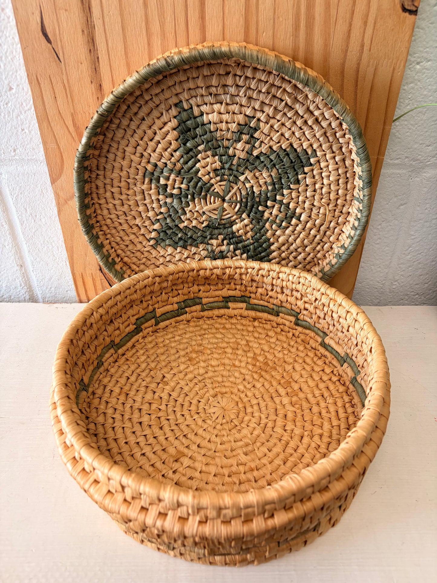 Vtg Pair of Woven Lidded Baskets (Local Pick Up Only)