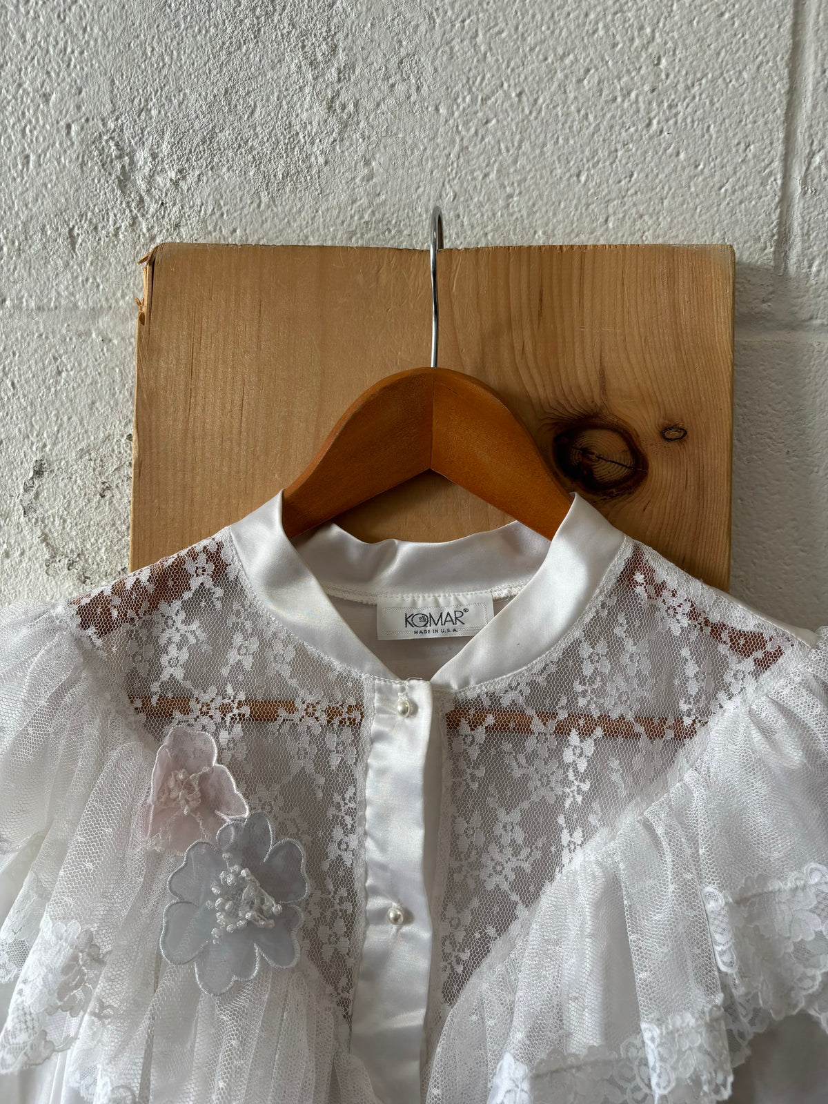 Vtg Lace Ruffle Blouse : ~L