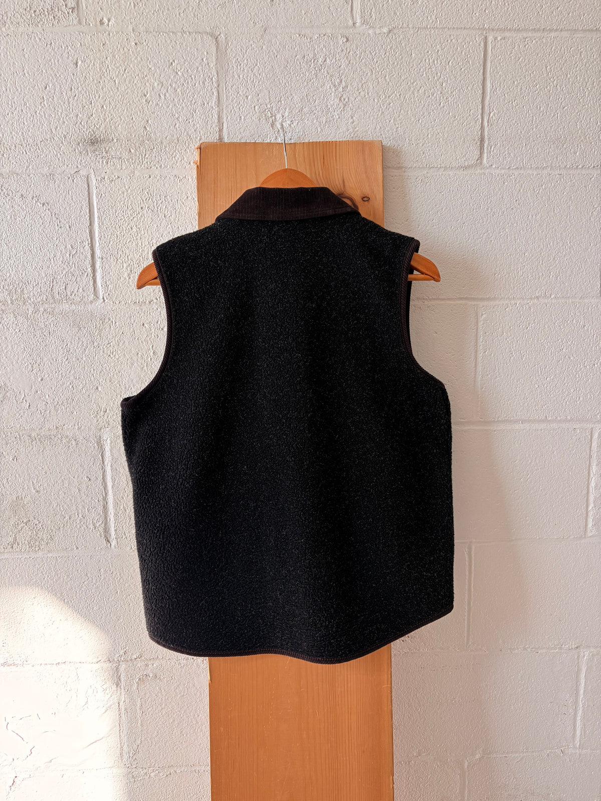 Corduroy Collared Sherpa Vest : M