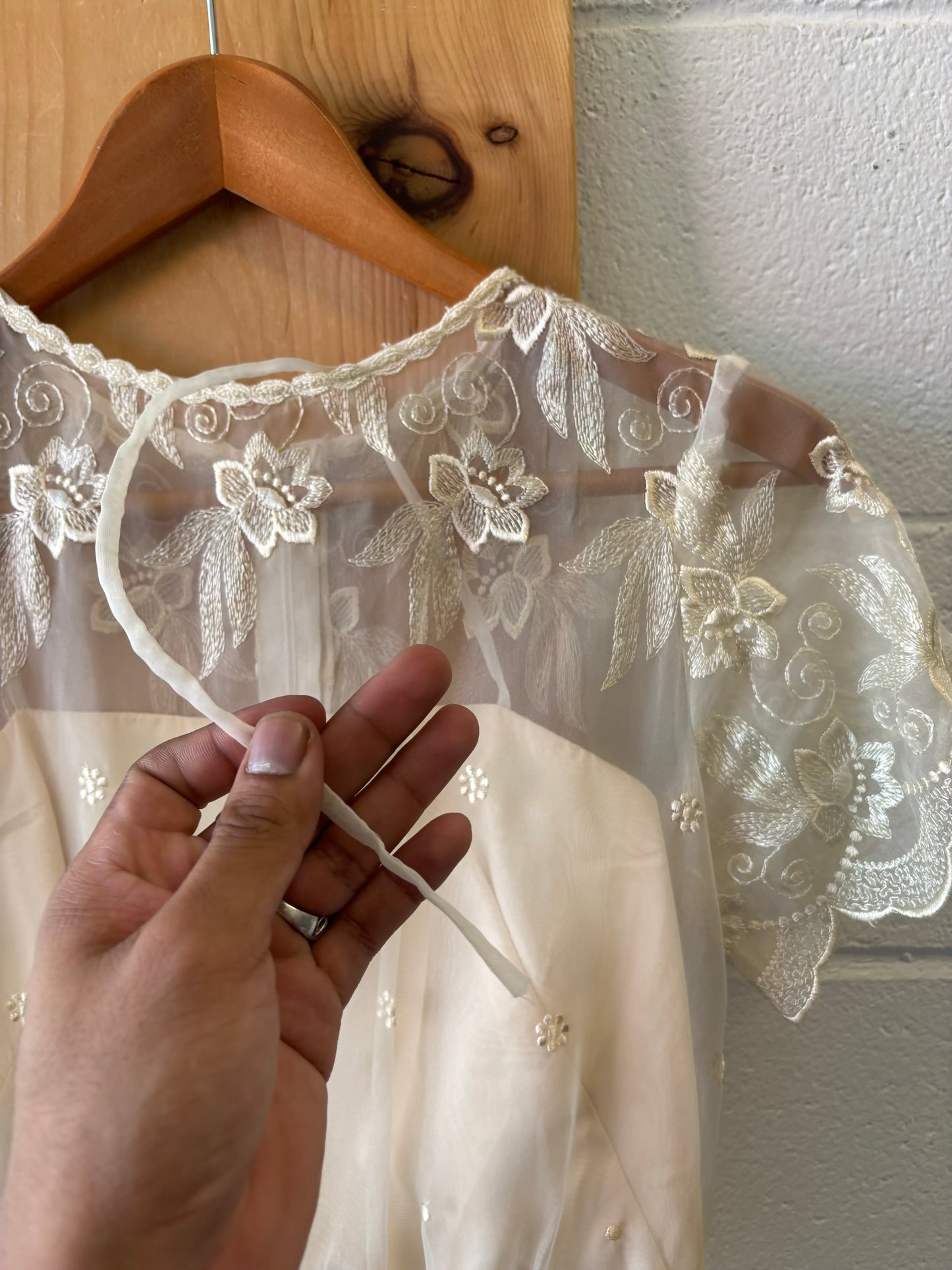 Vtg Cream Sheer Overlay Dress : XS