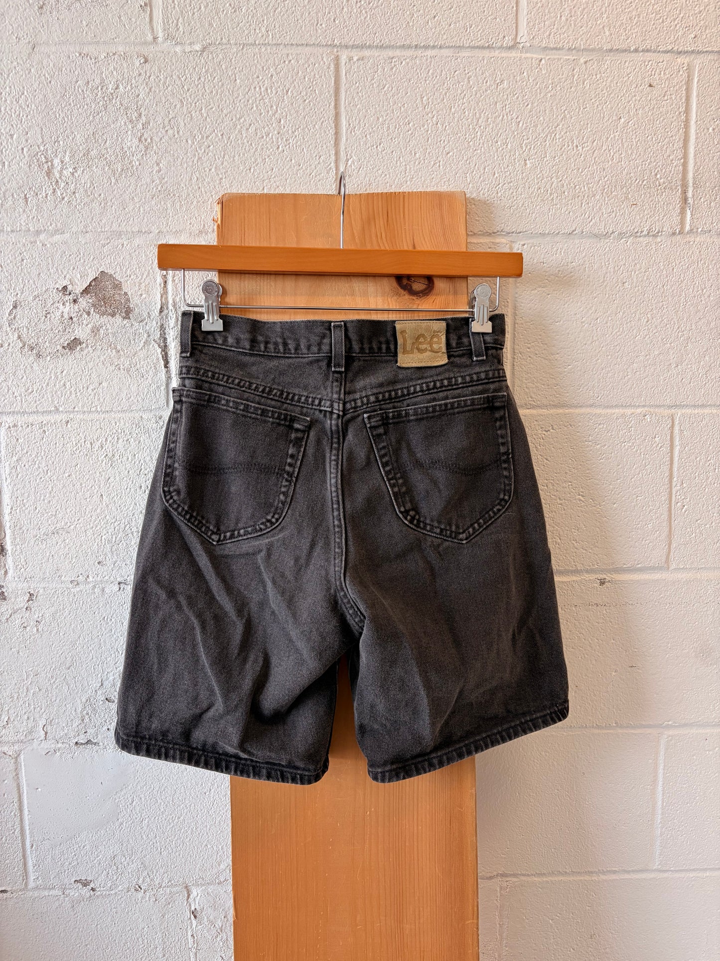 Vtg Black Lee Shorts : 29”W