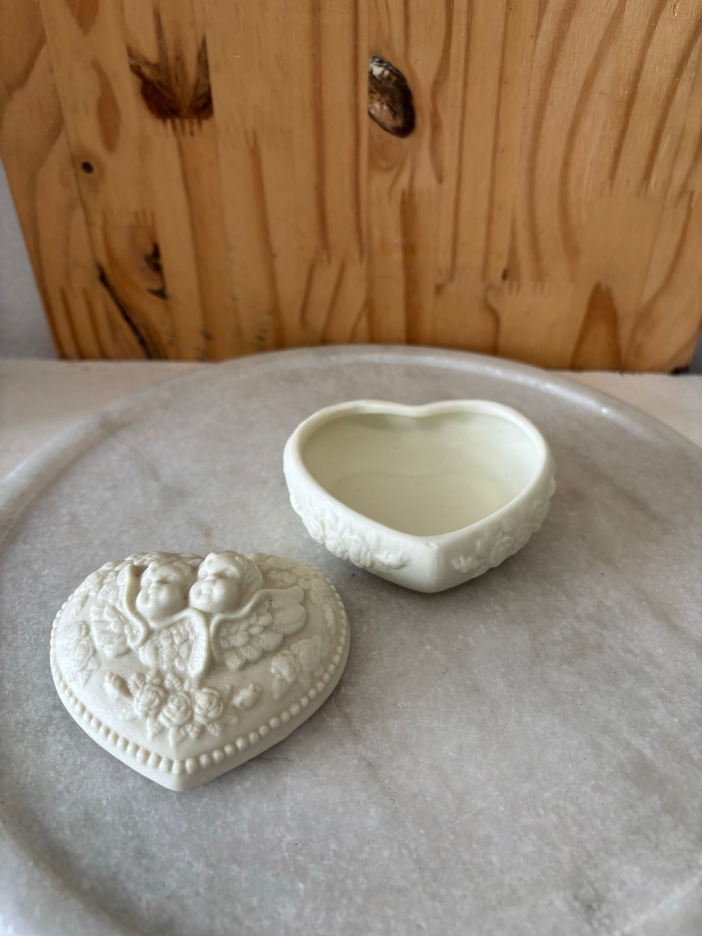 Vtg Cherub Trinket Box