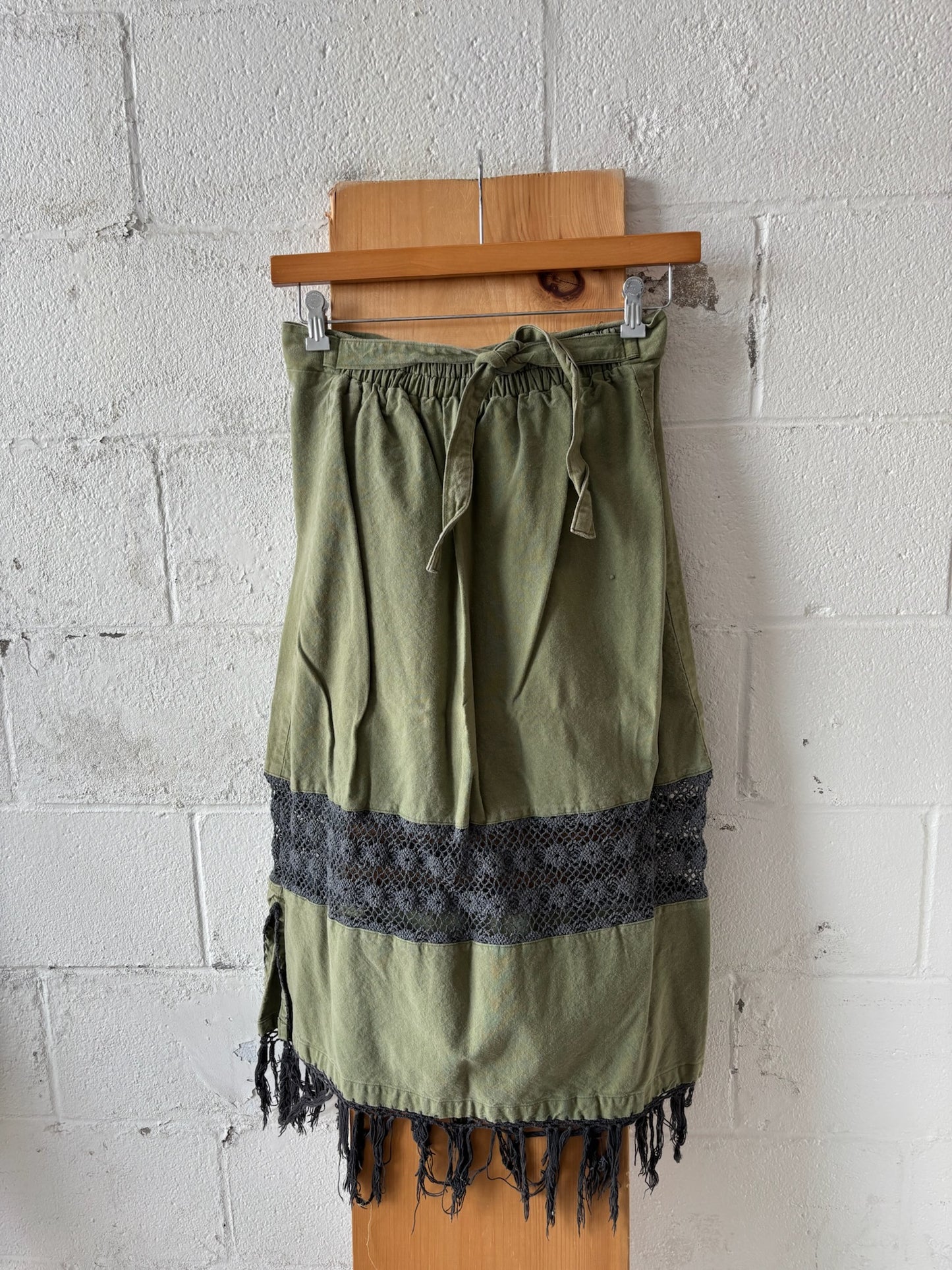 Olive Crochet Detail Skirt : S
