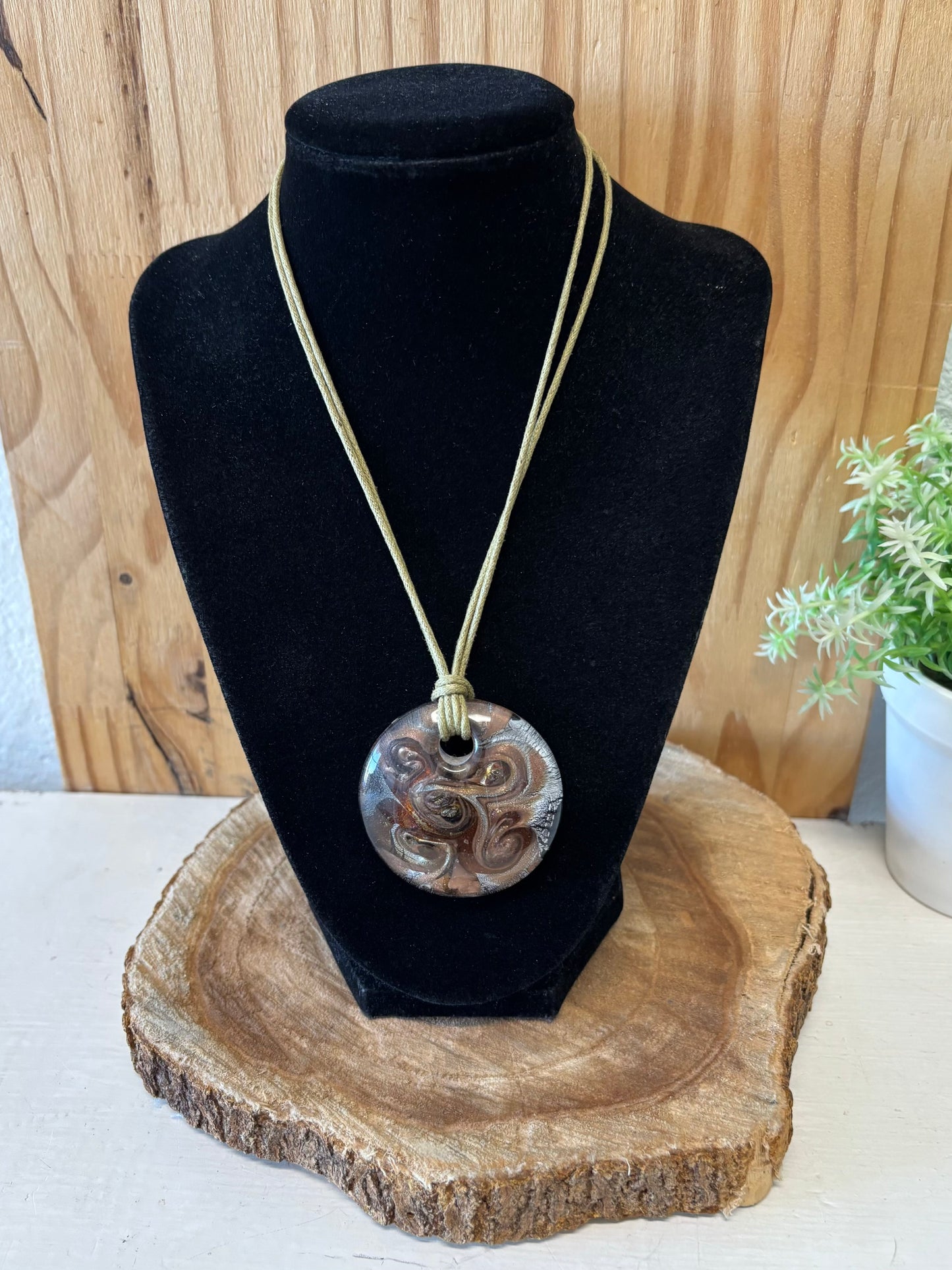 Swirl Pendant Necklace