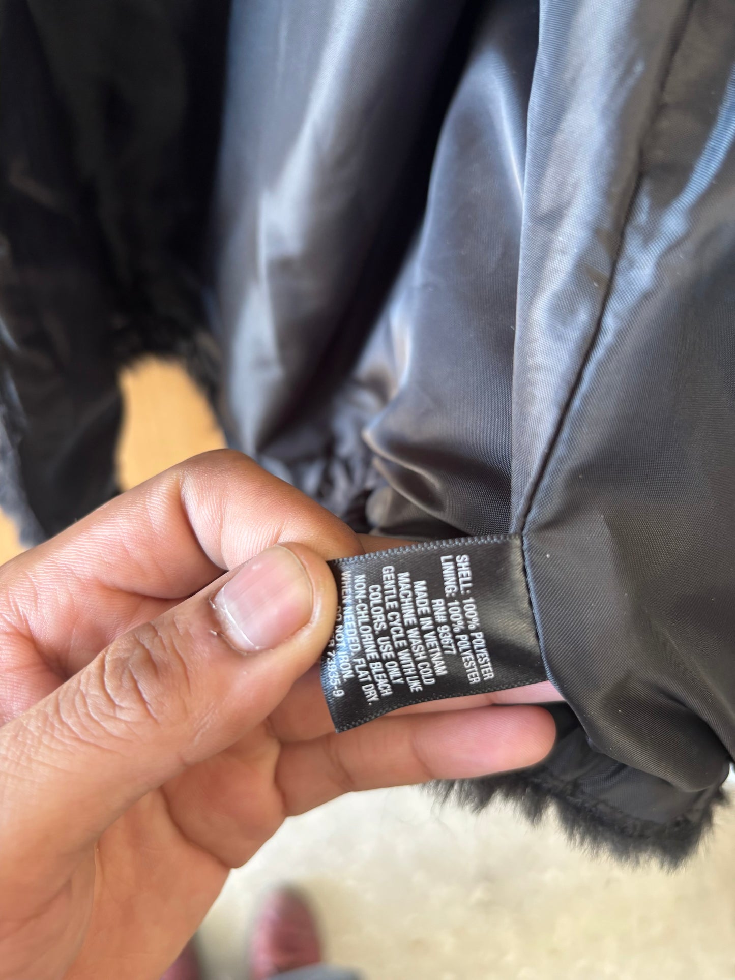 Black Faux Fur Jacket : XL